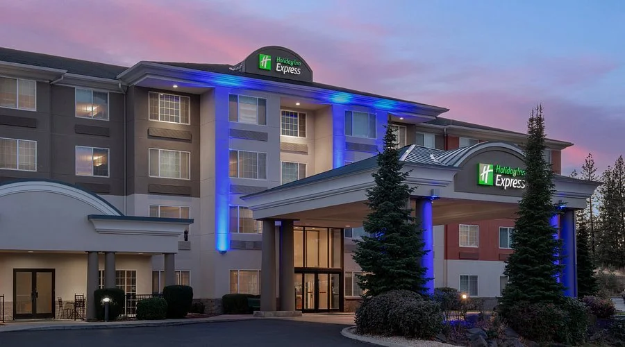 holiday inn express.jpg