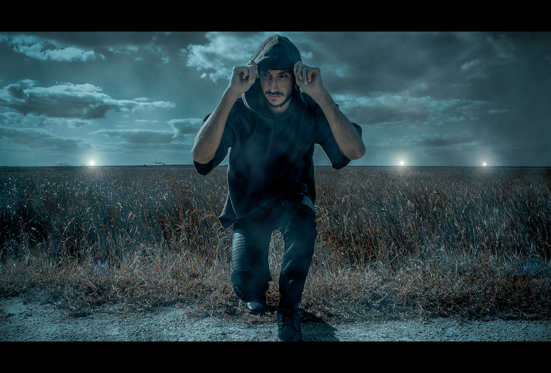 Geisterfeld Main Cover (WS, Fog, Flares).png