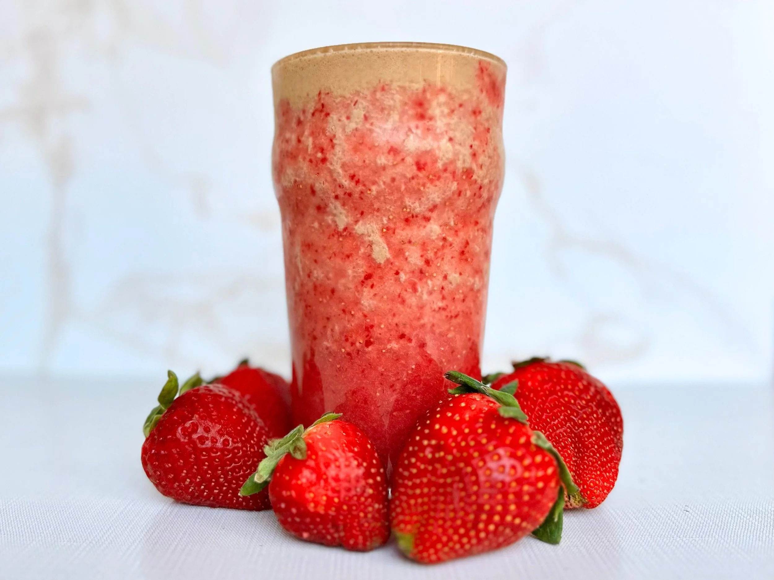 Mocha Strawberry Breakfast Smoothie
