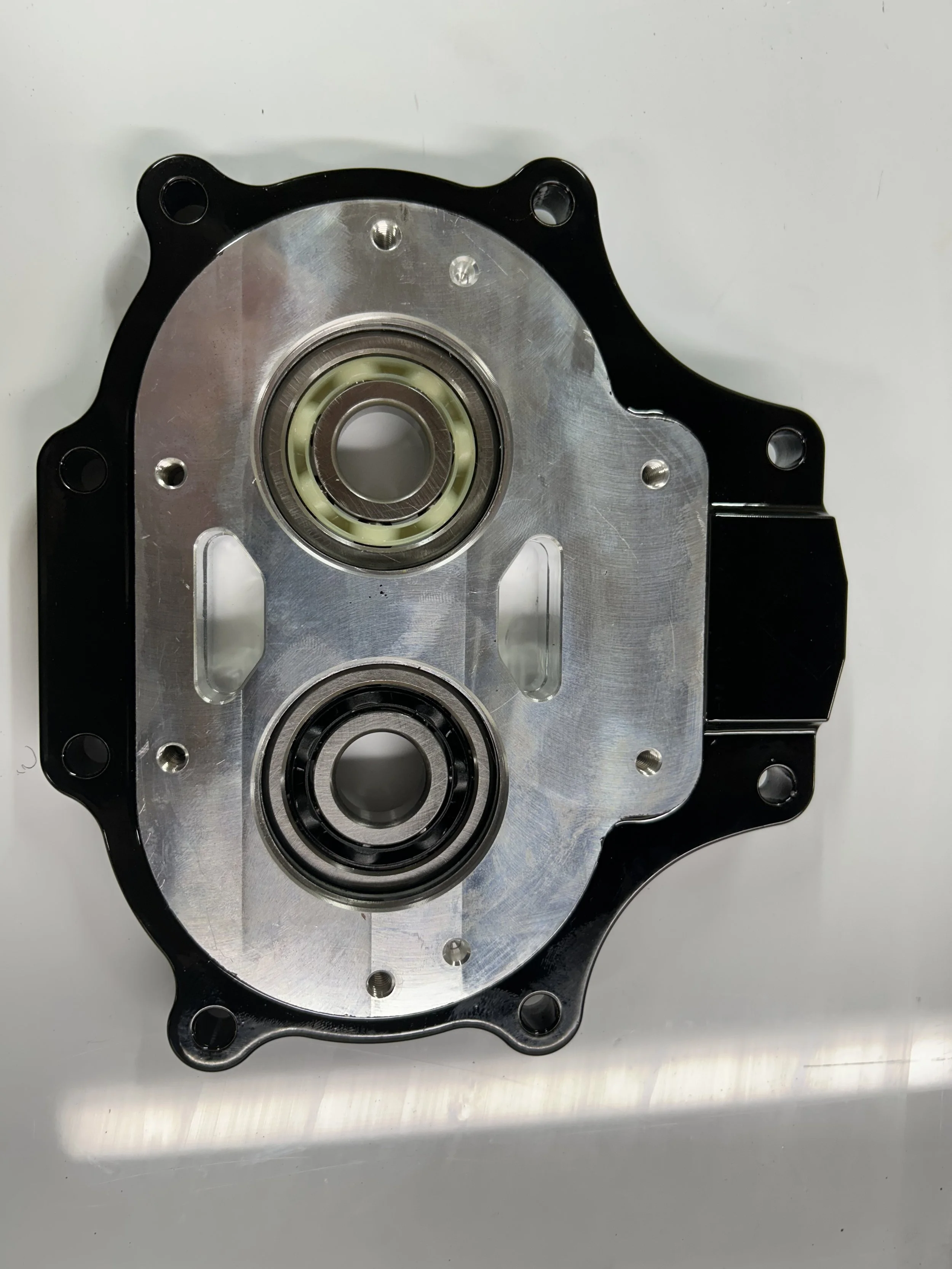 Billet support plate in black