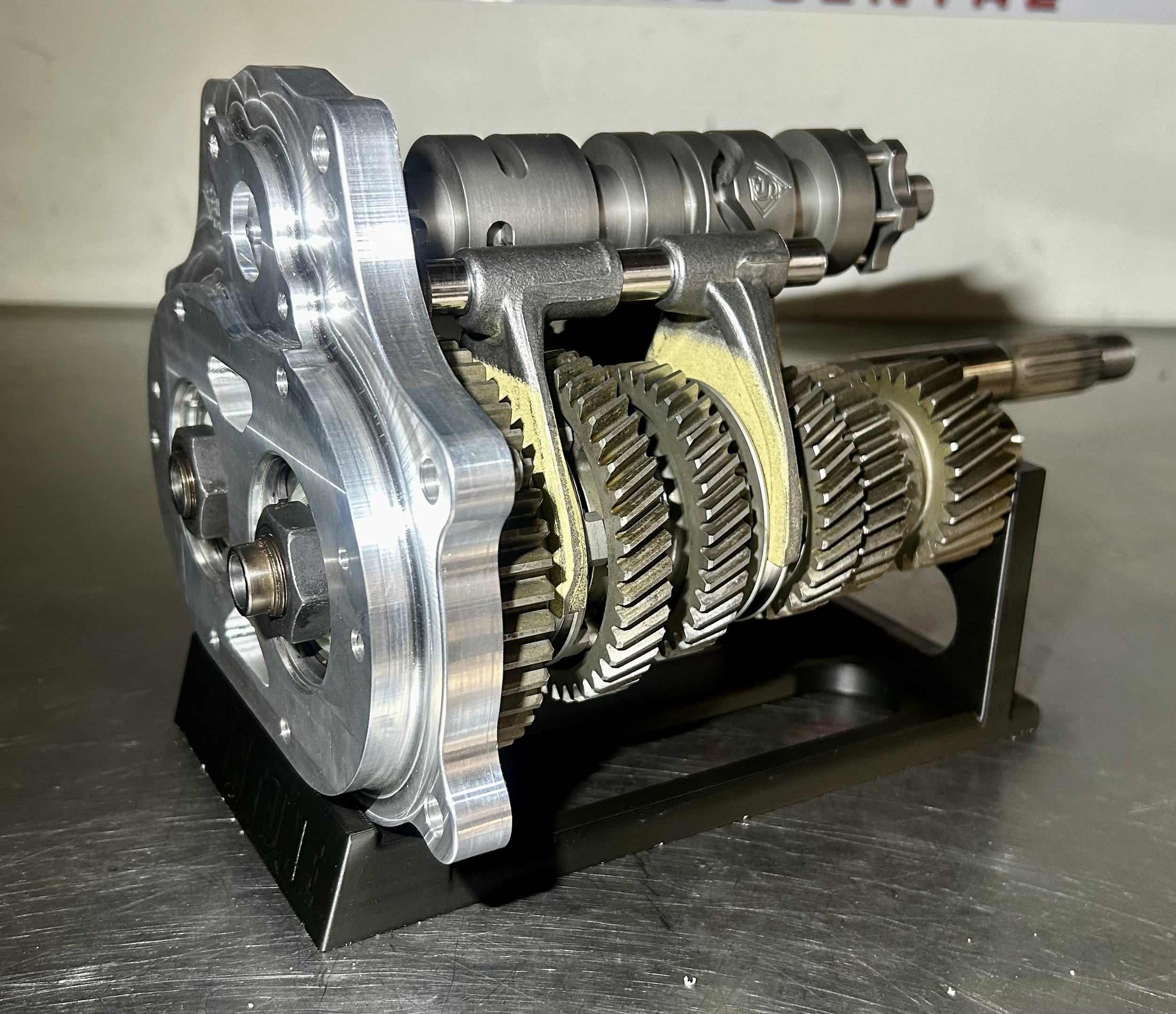 Heavy Duty M8 gold edition