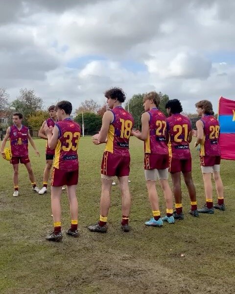 Well played to Leo in Under 16 Griffins who hit 100 games today! Supported by his team mates for the big game ! #gobeena 🦁