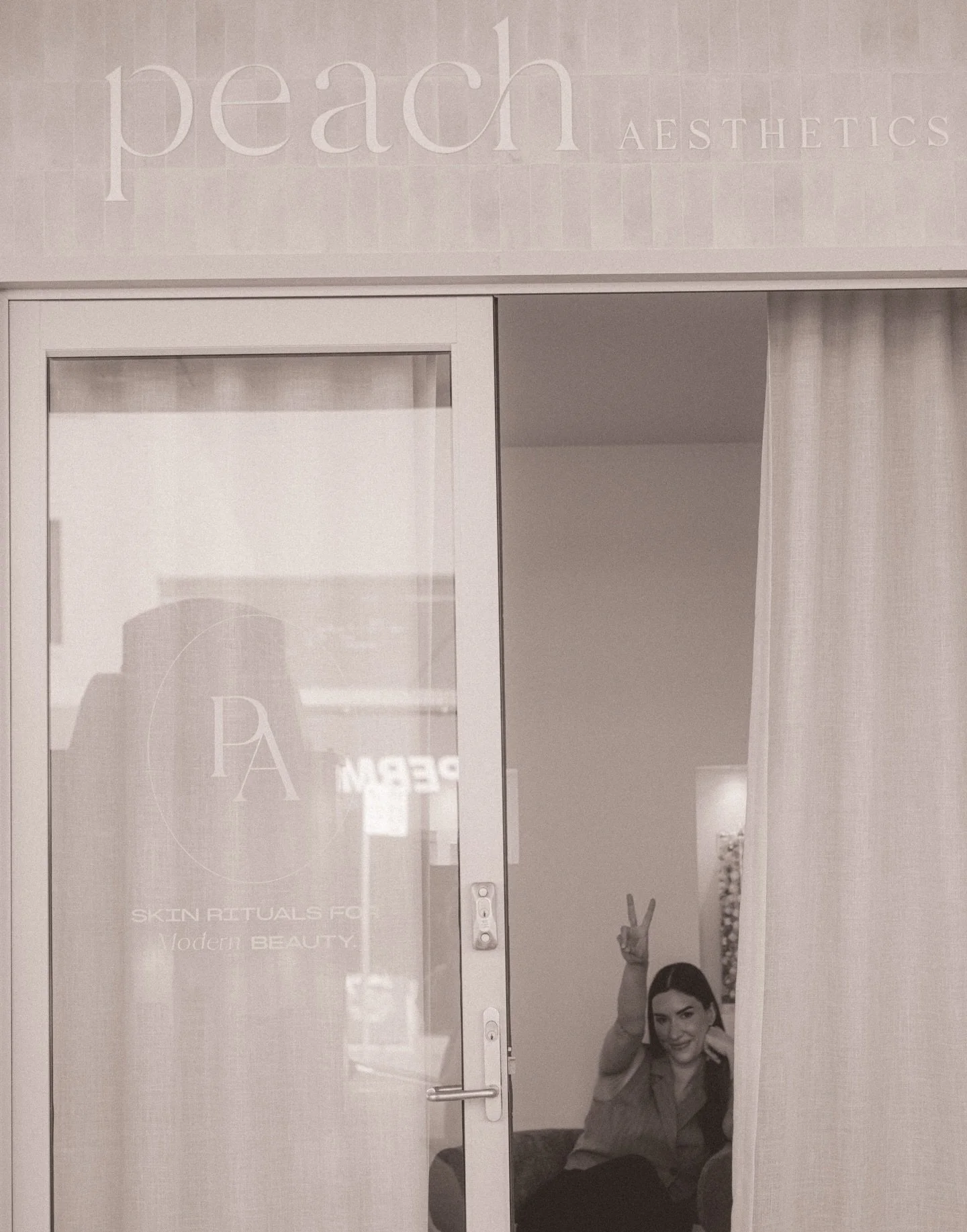 Limited availability remains leading up to Christmas ✌🏼

Hairdressers, beauty therapists, nail techs, brow techs, lash techs, are we ready for the next four weeks? Hope you&rsquo;re doing your warm up stretches. Lessgo 💪🏼