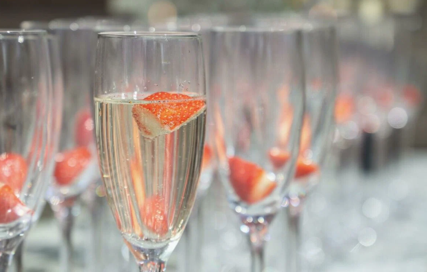 Strawberries & Champagne (Type).png