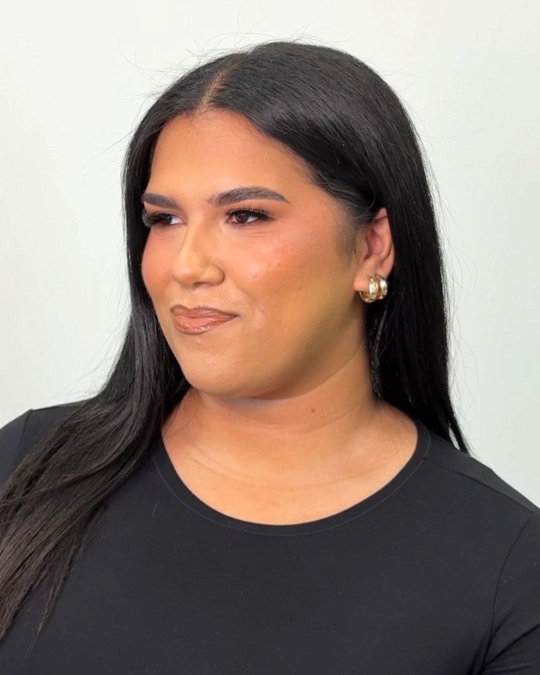 a smokey eye and nude lip, the duo that never fails 🖤
@destinycarrttp

#teasetopleasehairandmakeup smokey eye. 2016 makeup. glossy lip. birthday makeup inspo. #makeupinspo #dallasmakeupartist