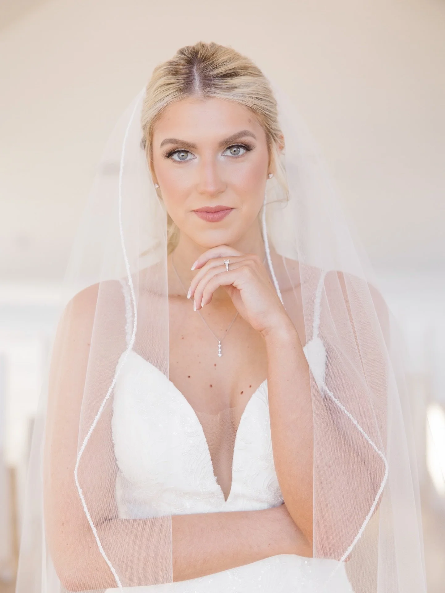 Sleek. modern. middle part ✨ One of the biggest Spring bridal trends + this beauty nailed it. Face-framers or not, it&rsquo;s all about making your style feel like you! @courtneybosworthphotography @thegardeniavenue 
⠀⠀⠀⠀⠀⠀⠀⠀⠀
#partypony #bridalhair 