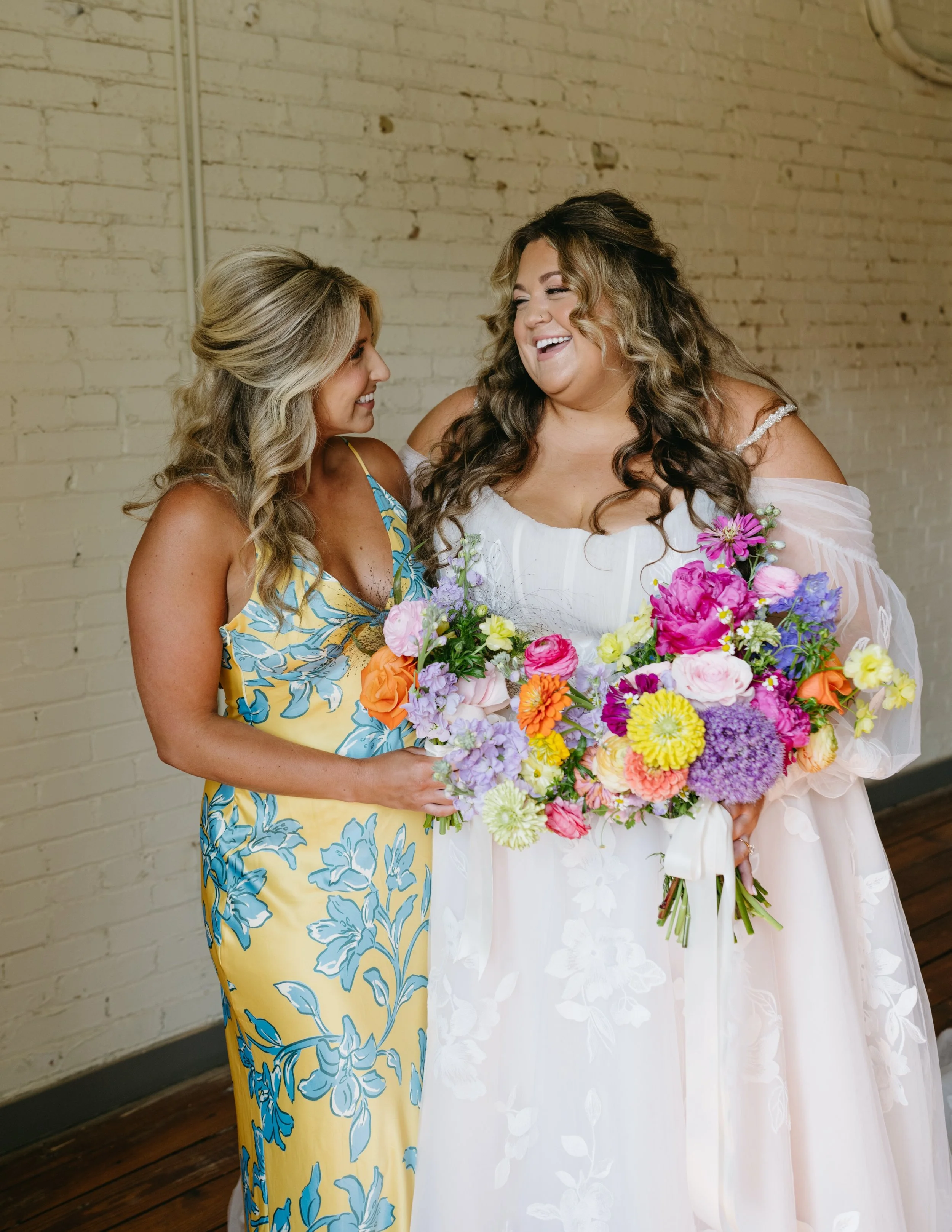 I heard the people were yearning for one more colorful summer wedding before we officially enter fall 💐💘

Megan + DJ&rsquo;s July wedding truly stopped me in my tracks! From the vibrant florals to Megan&rsquo;s gorgeous long curls, this day was the