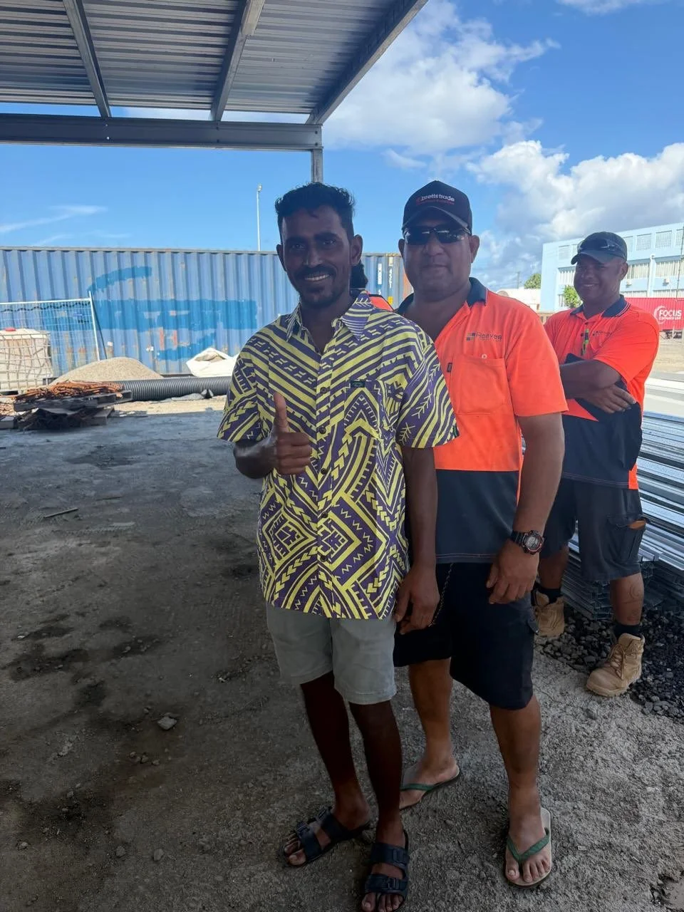Last week the @reevesenvico team in Samoa gave one of our skilled Team Leads, Viswan, a heart-felt farewell. 

For the past few months, Viswan has been based in Samoa sharing his scaffolding expertise with the local crew as they complete the Legislat