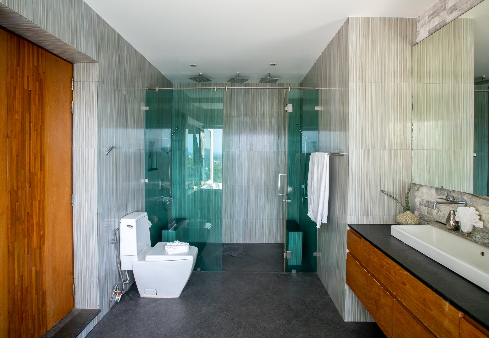 Villa Beyond-Master bedroom_15.jpg
