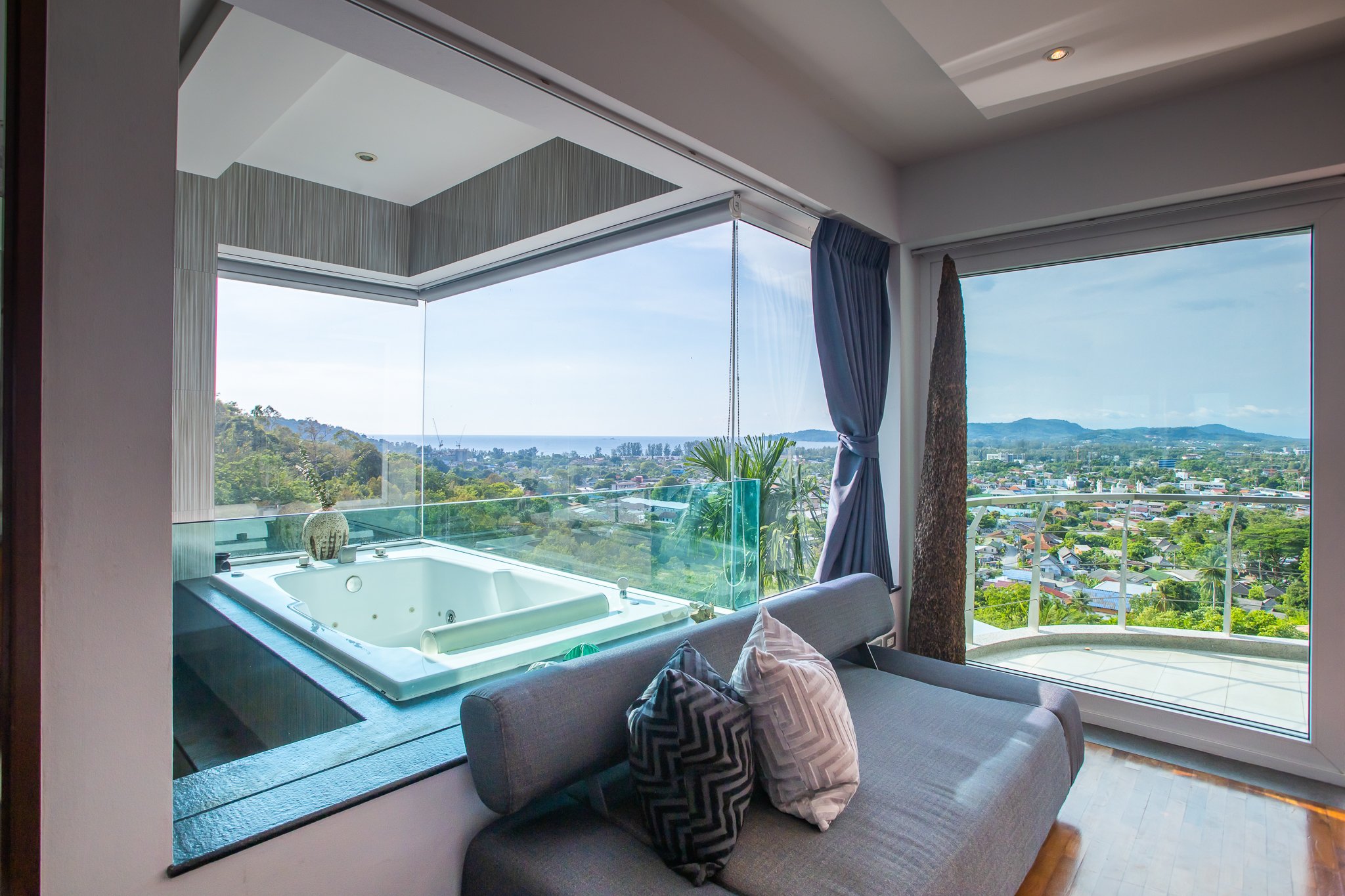 Villa Beyond-Master bedroom_11.jpg