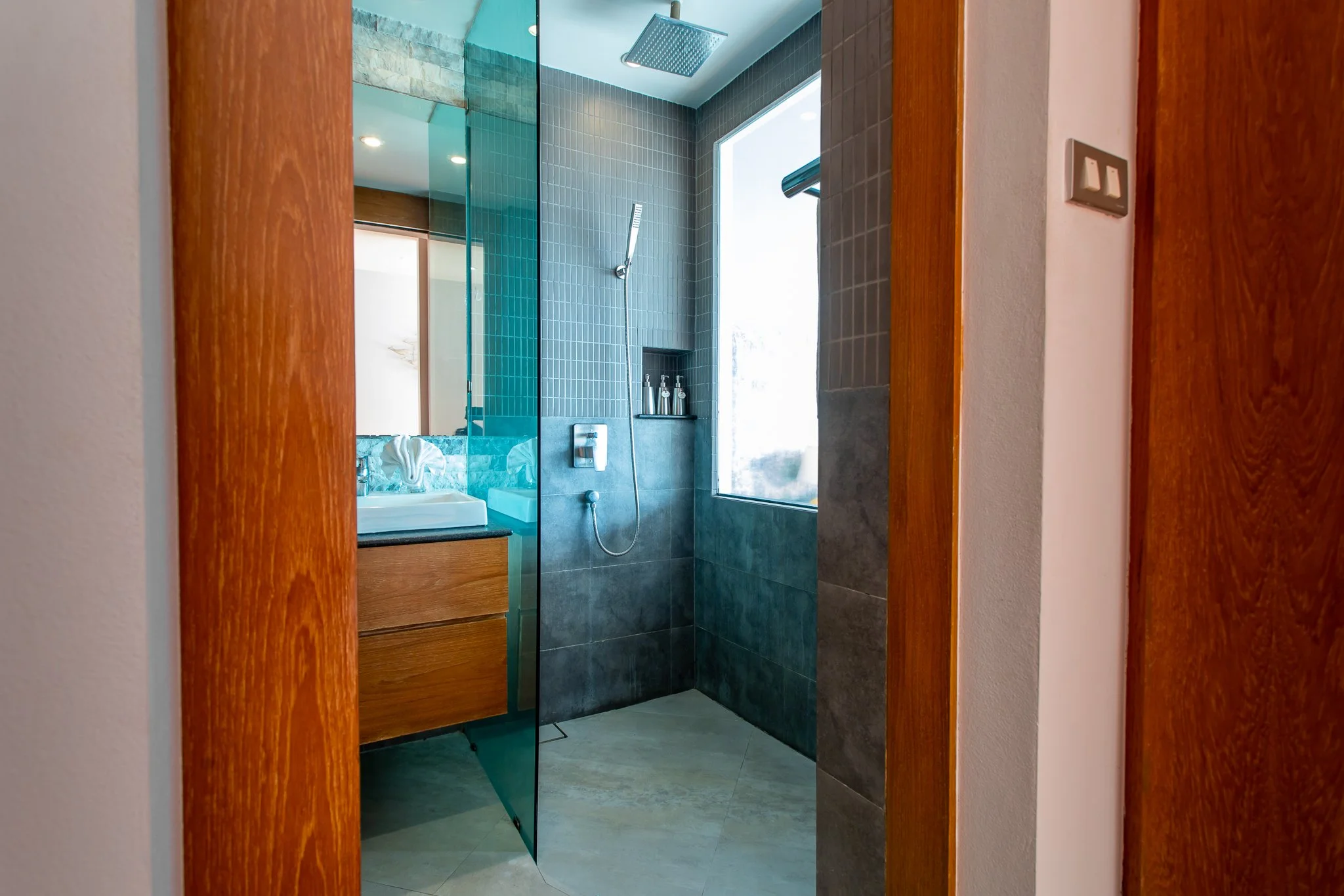 Villa Beyond-Guest bedroom 4_06 (1).jpg