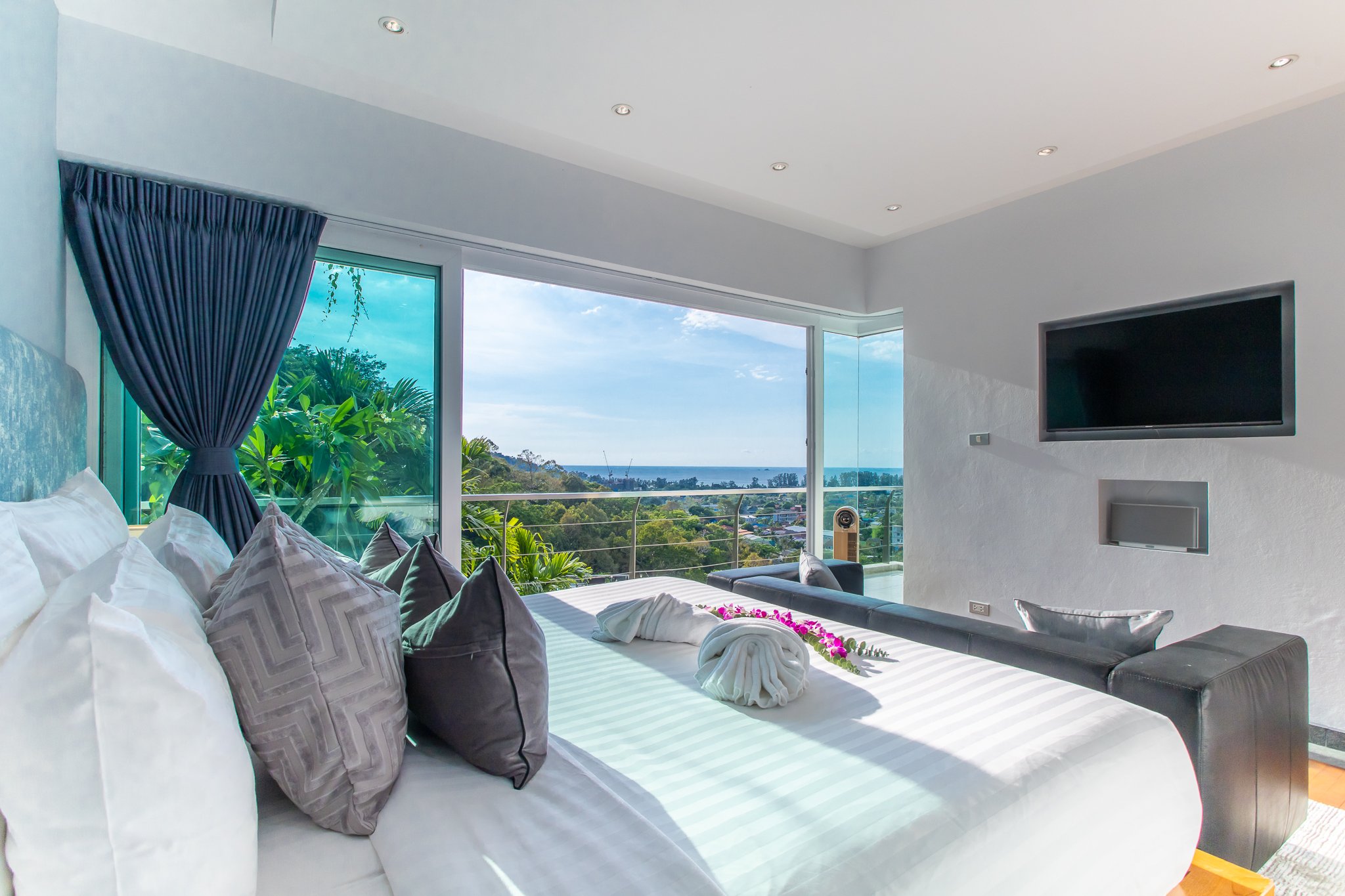 Villa Beyond-Guest bedroom 4_04.jpg