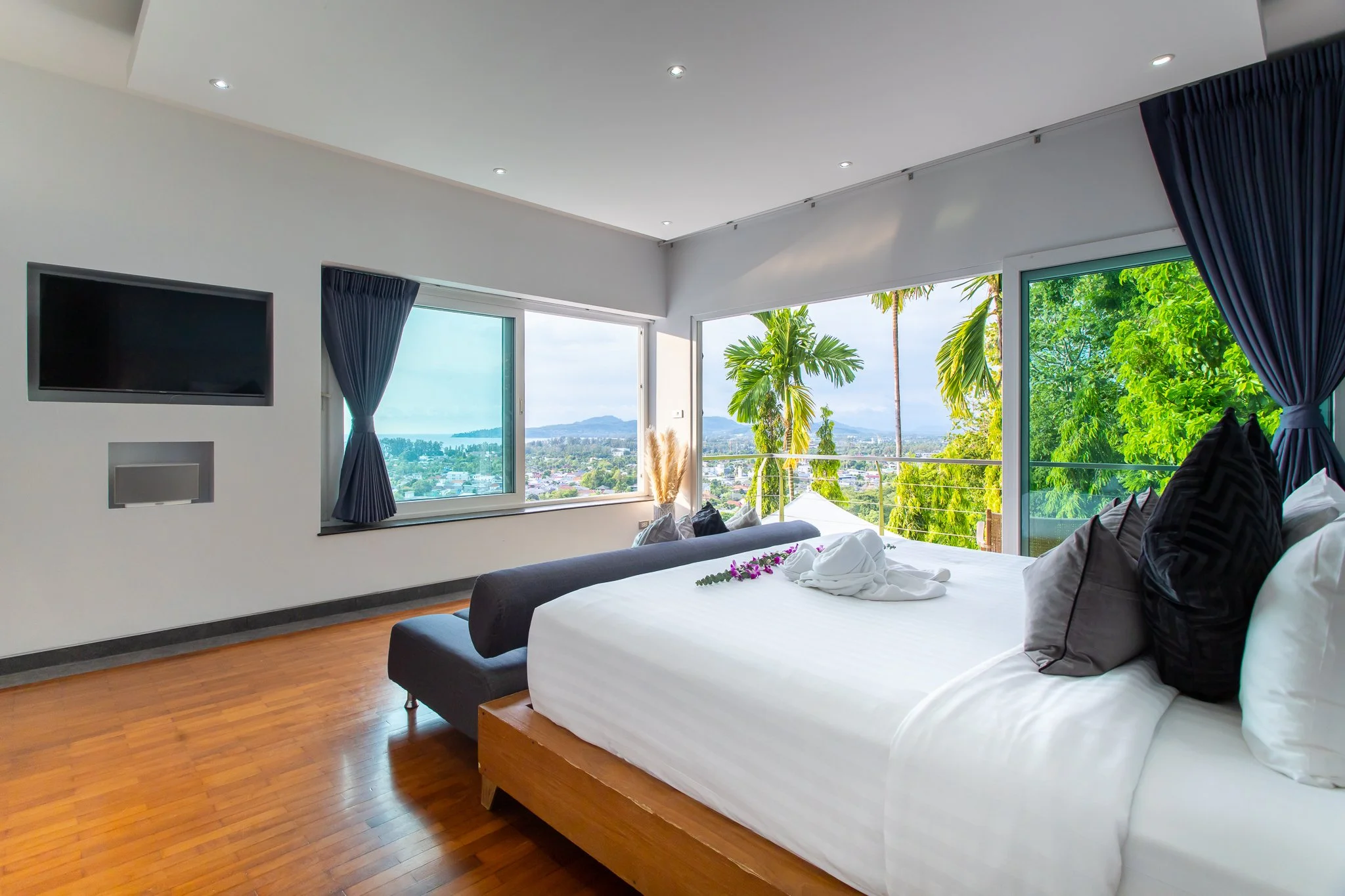 Villa Beyond-Guest bedroom 2_03 (1).jpg