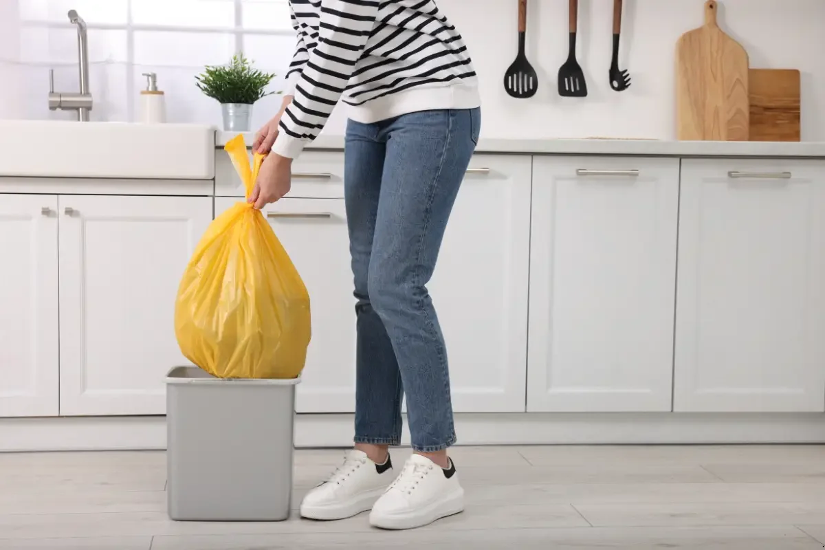 5 Ways to Get Rid of Stinky Trash: Simple and Effective Solutions