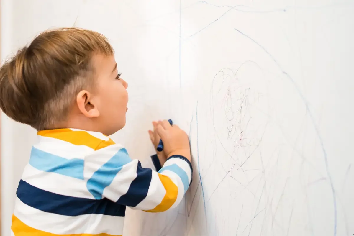 How to Clean Walls: The Best Methods for a Spotless Home