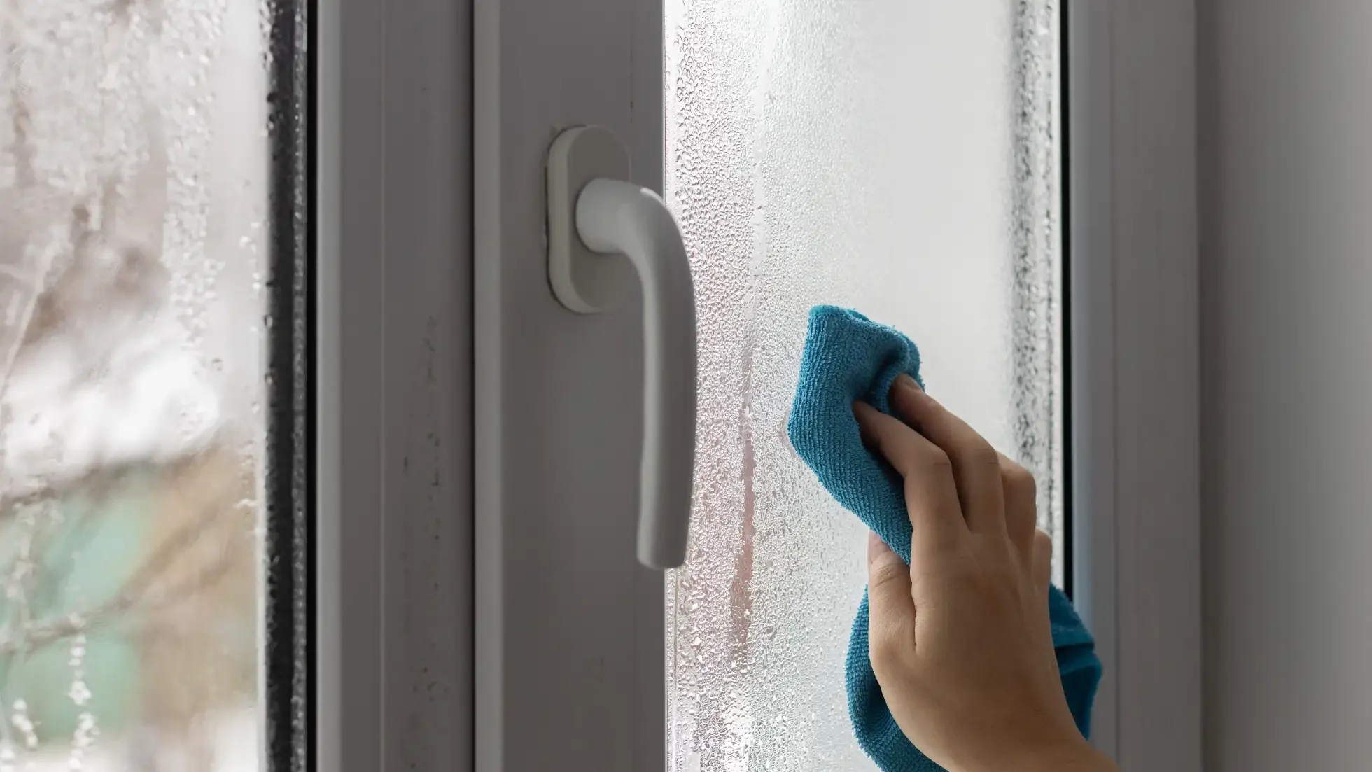 How to Keep Your Home Smelling Fresh in the Heat