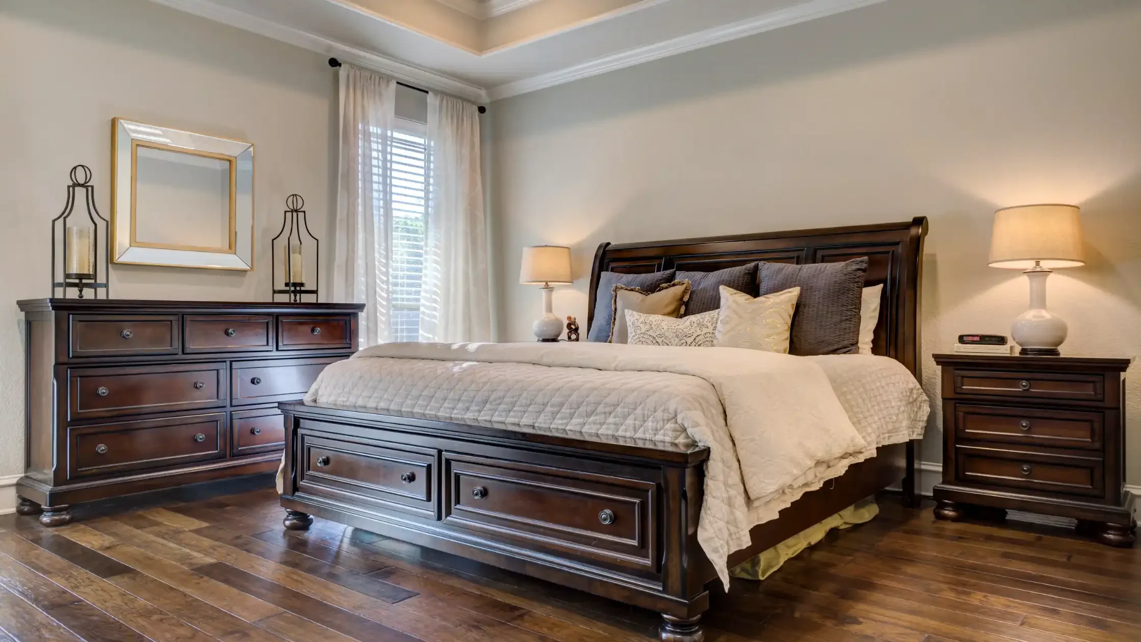 8 Ways To Keep Your Bedroom Clean