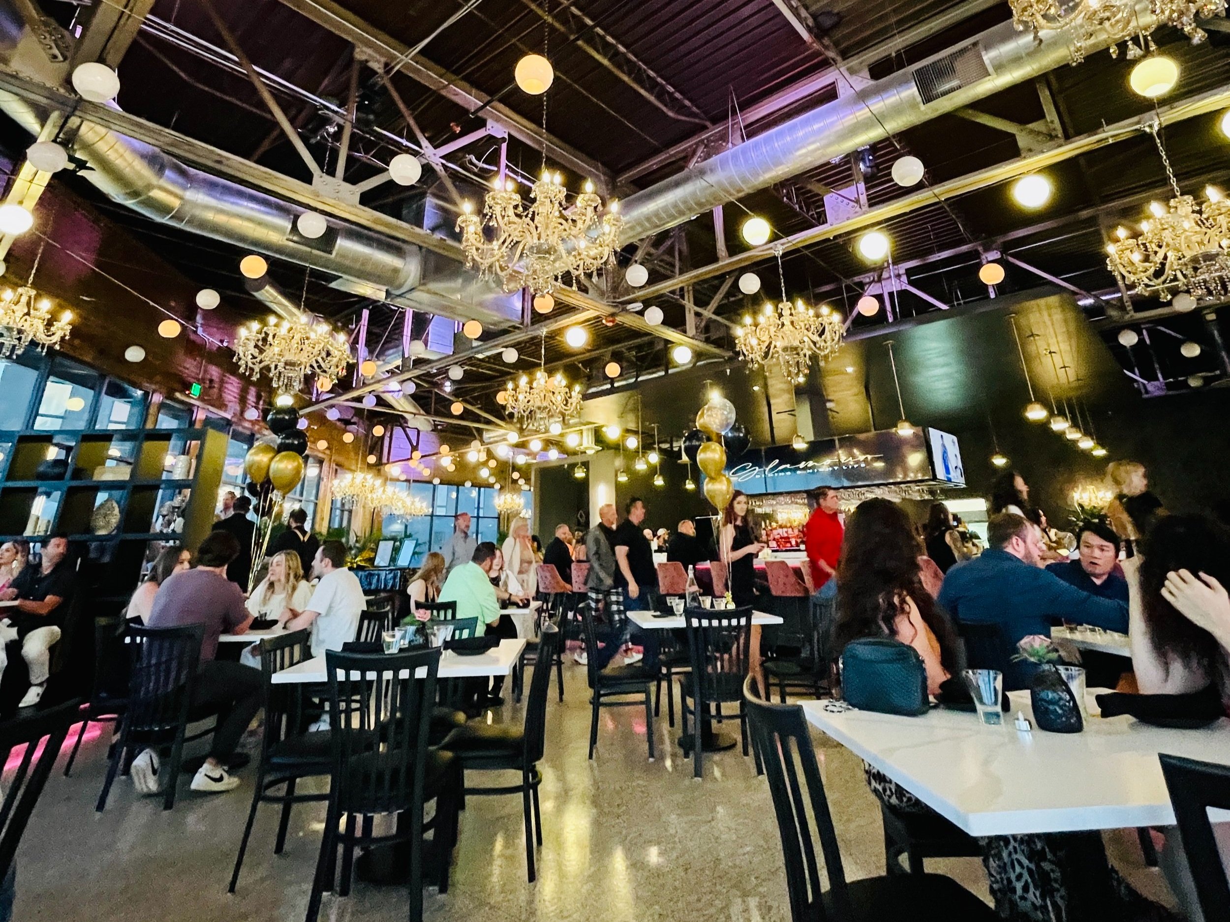 Glamour Dining & Nightlife