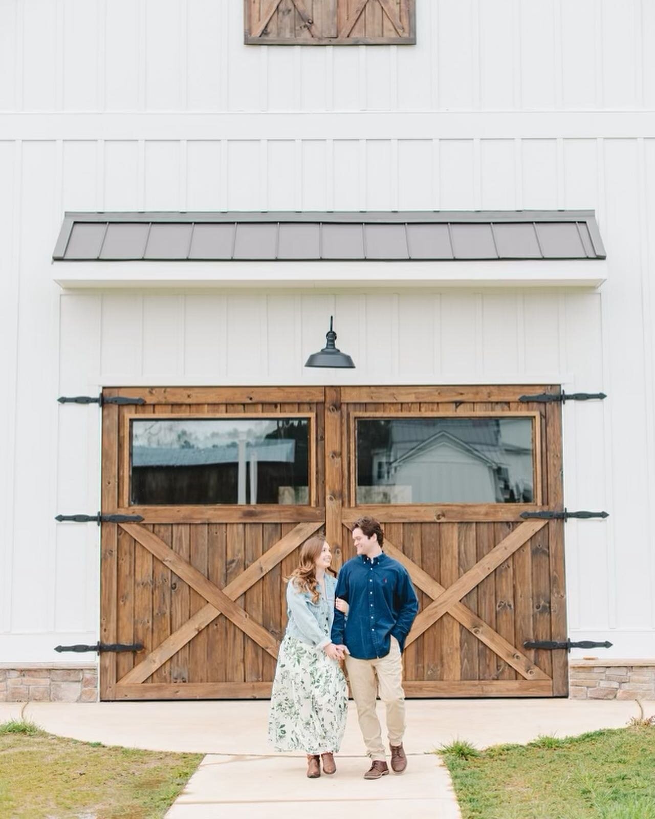 We are so excited for this couple to get married at White Oak Manor in a few months! Thank you @laurahoylephotos for sharing these images with us. 

#whiteoakmanorweddings #virginiaweddingvenue #barnvenue #virginiaweddings