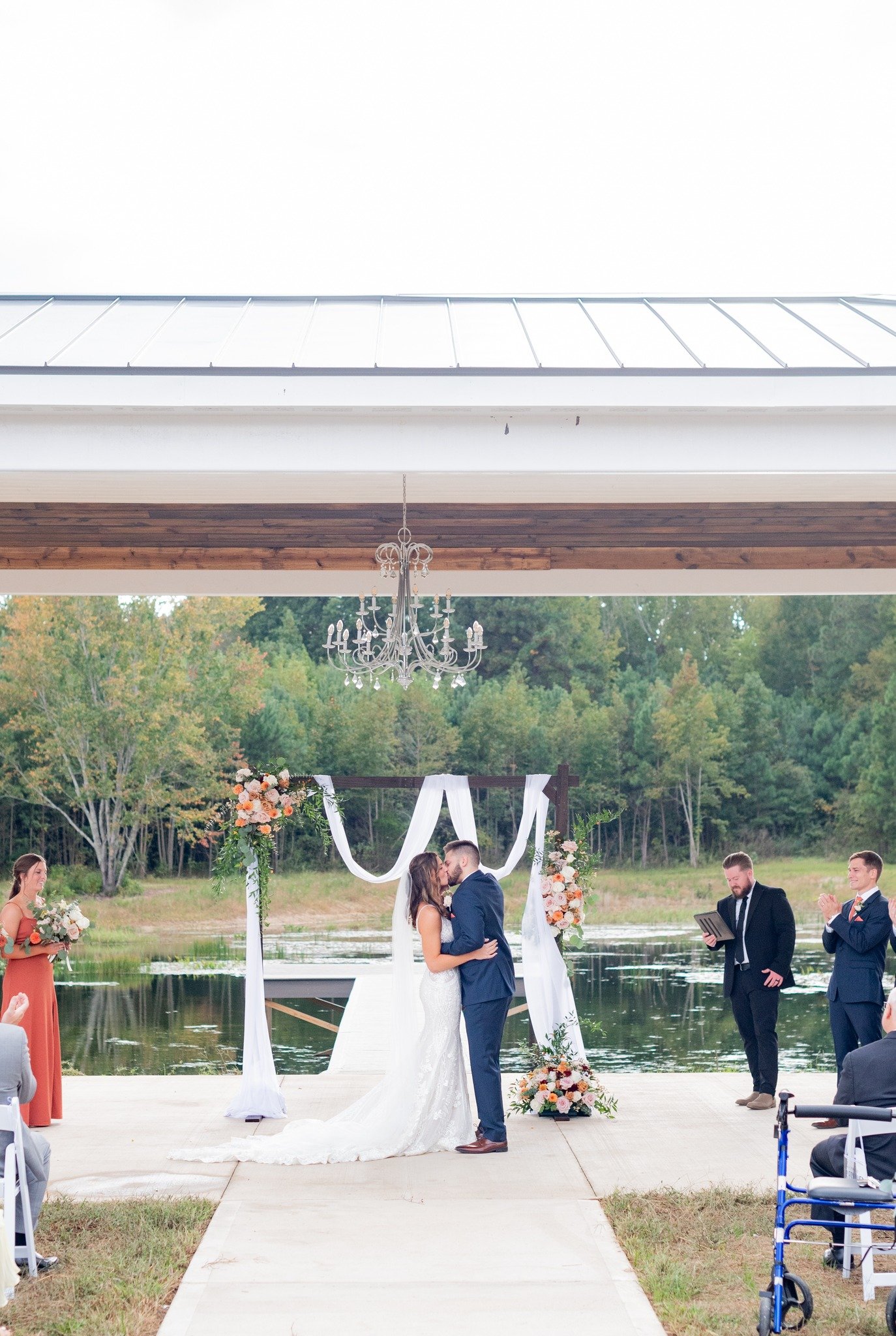 Happy Anniversary to Karlie &amp; Joseph! We hope this past year has brought you joy, love and happiness! 

#whiteoakmanorweddings #virginiaweddingvenue #anniversary 

@Michelle Renee Photography