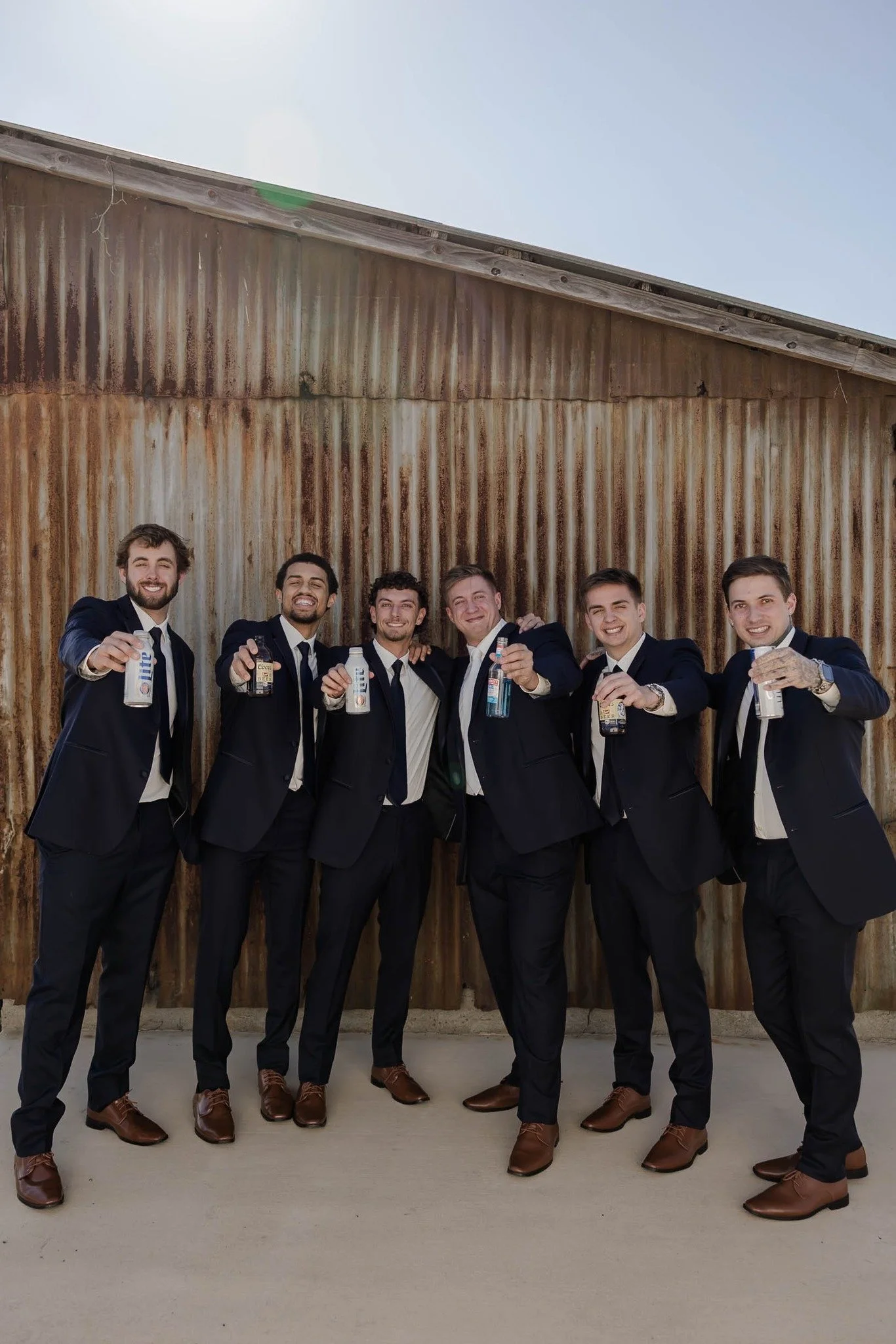 A toast to friendship, laughter, and wedding day vibes!  Come see where your big day begins and schedule a tour now!

Book your tour today at https://www.whiteoakmanorvenue.com/schedule-a-venue-tour

@FaithPhotography

#WhiteOakManorWeddings #WhiteOa