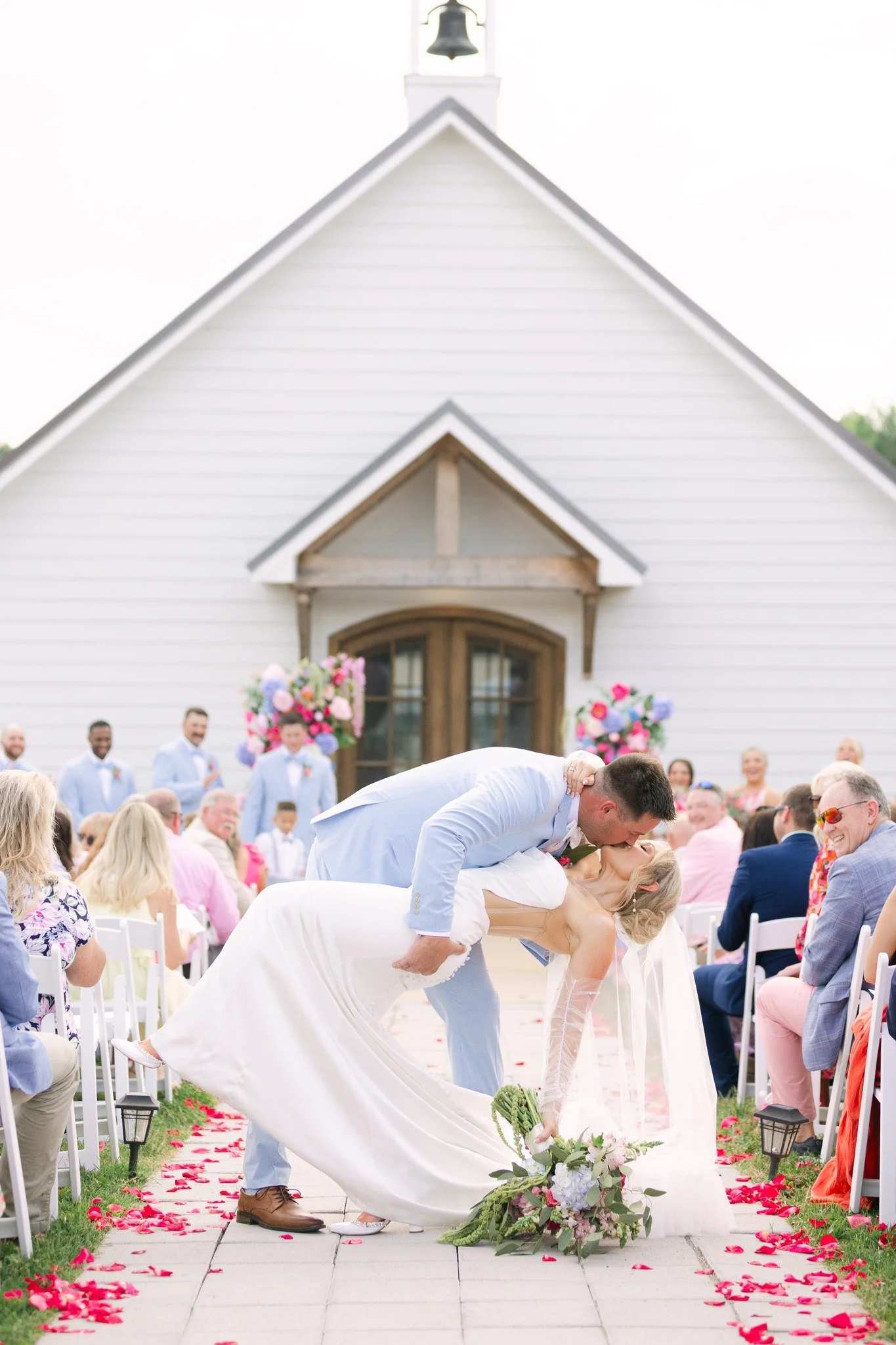 Picture your love story unfolding at White Oak Manor!

Tour White Oak Manor now and start planning your forever at: https://www.whiteoakmanorvenue.com/schedule-a-venue-tour

Image: @itsheatherchipps 
 #whiteoakmanorweddings #virginiaweddingvenue #wed