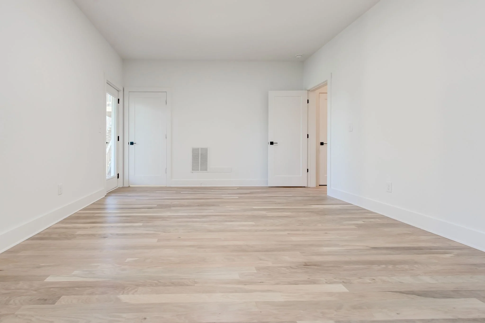 47-web-or-mls-Address Here-45.jpg