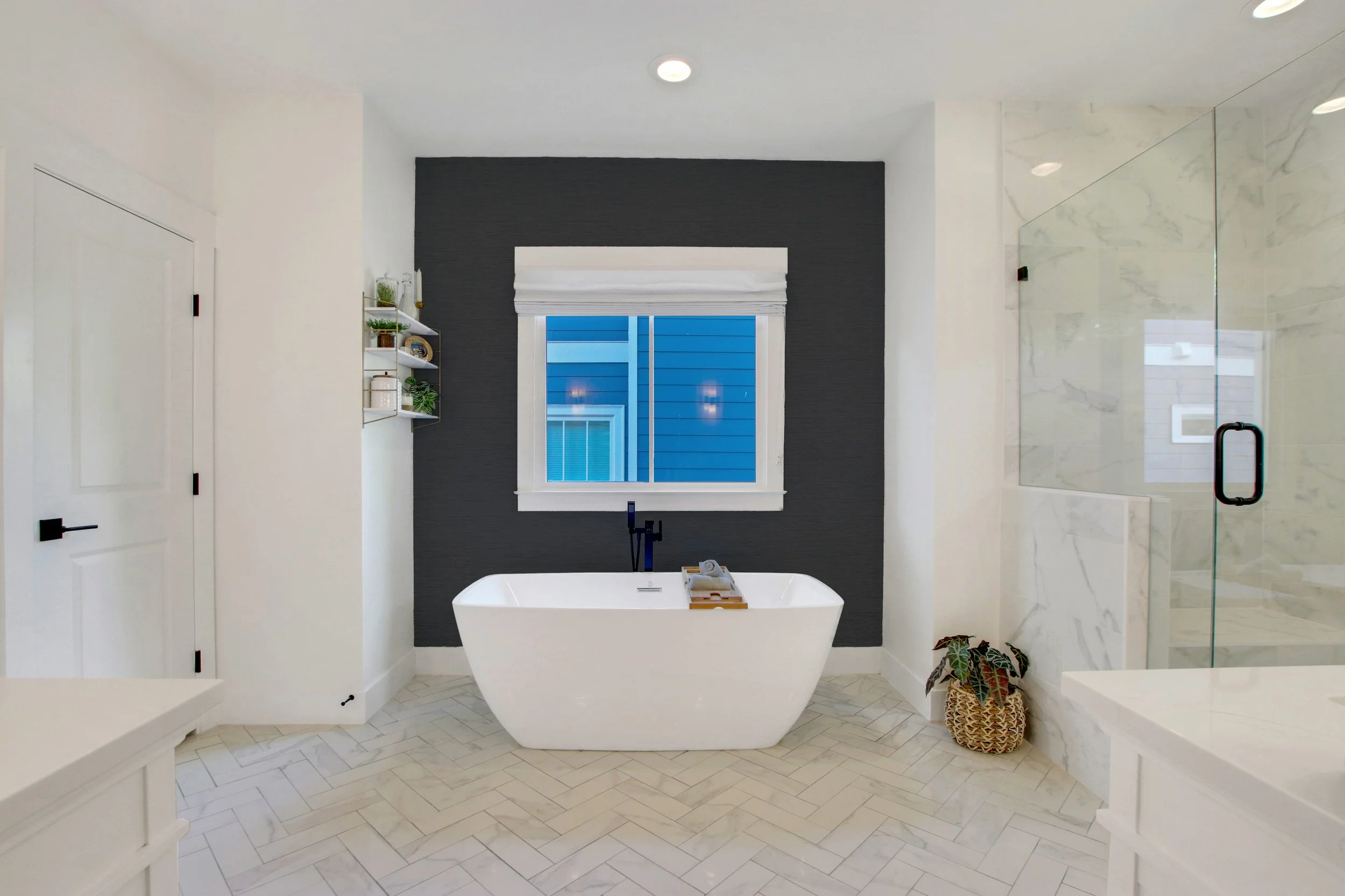 952-Longley-Ave-076-edit.jpg