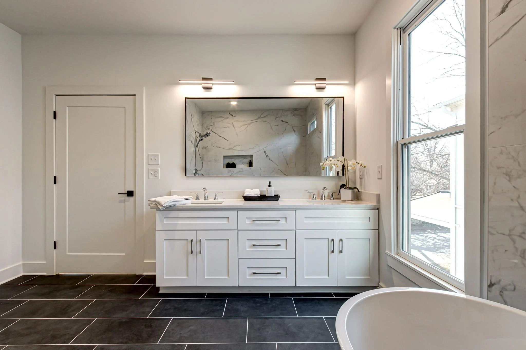 35-web-or-mls-Address Here-26.jpg