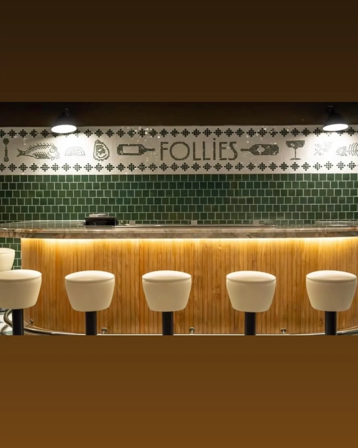 The Follies mosaic spans the whole bar @folliesoysters . Looks awesome
