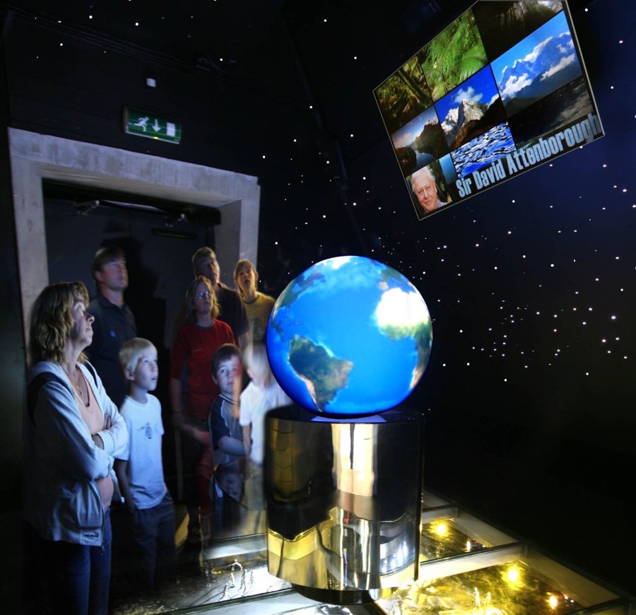 2007-Climate Exhibition David Attenborough Film-Norsk Bremuseum.jpg