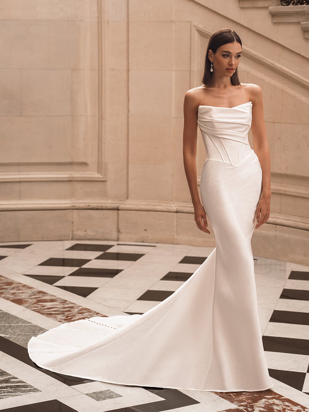 25_Elysee_PRO_FLORENTINA-D_NoSleeves_Fro_Web.jpg