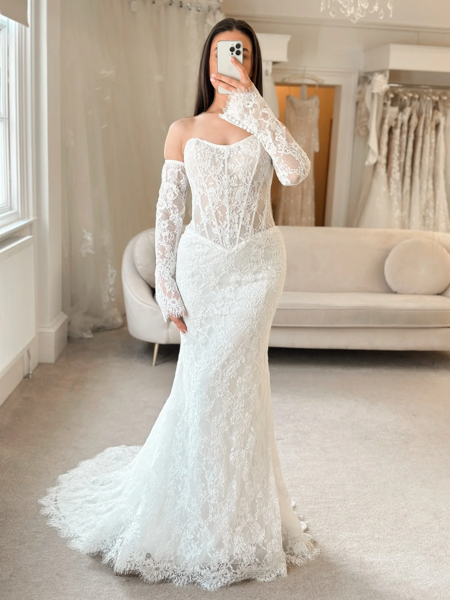 Introducing @tinavalerdi_official now exclusively available at Sophia Grace Couture 🤍

We are so excited to now stock this incredible brand, designed for the modern bride with a love for timeless romance. Discover the collection and book your appoin