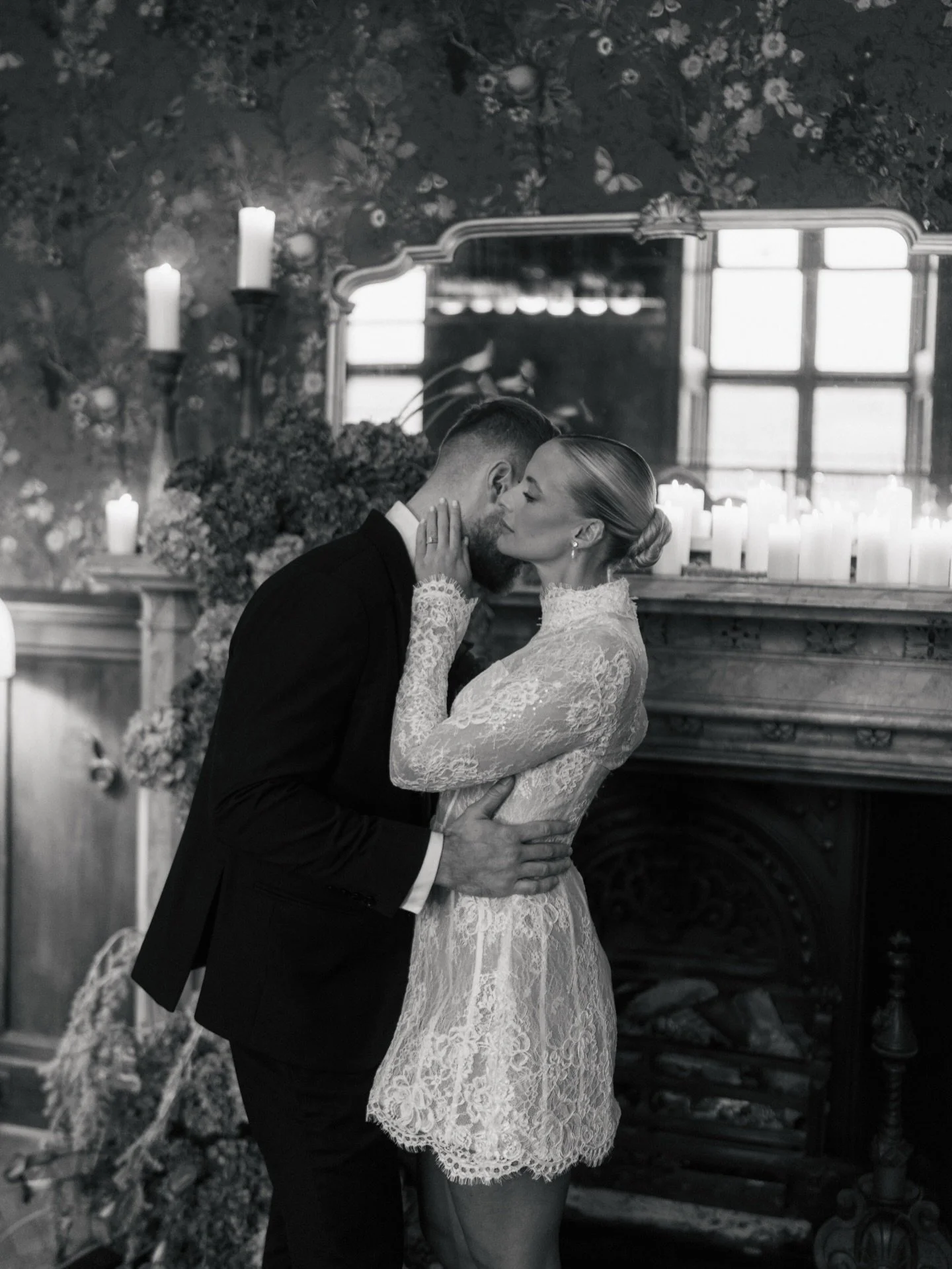 A MINI MOMENT 🤍

Our mini bridal gown collections have finally landed in store, so now we can share these gorgeous pictures after a photoshoot day with an incredible team! If you are looking for a mini dress for any of your bridal related occasions,