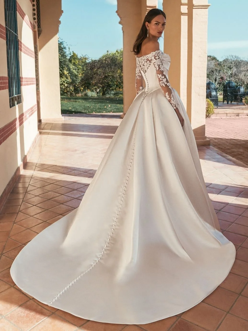 enzoani_Blue_USOLA_sophia_grace_couture_back_lace.jpg