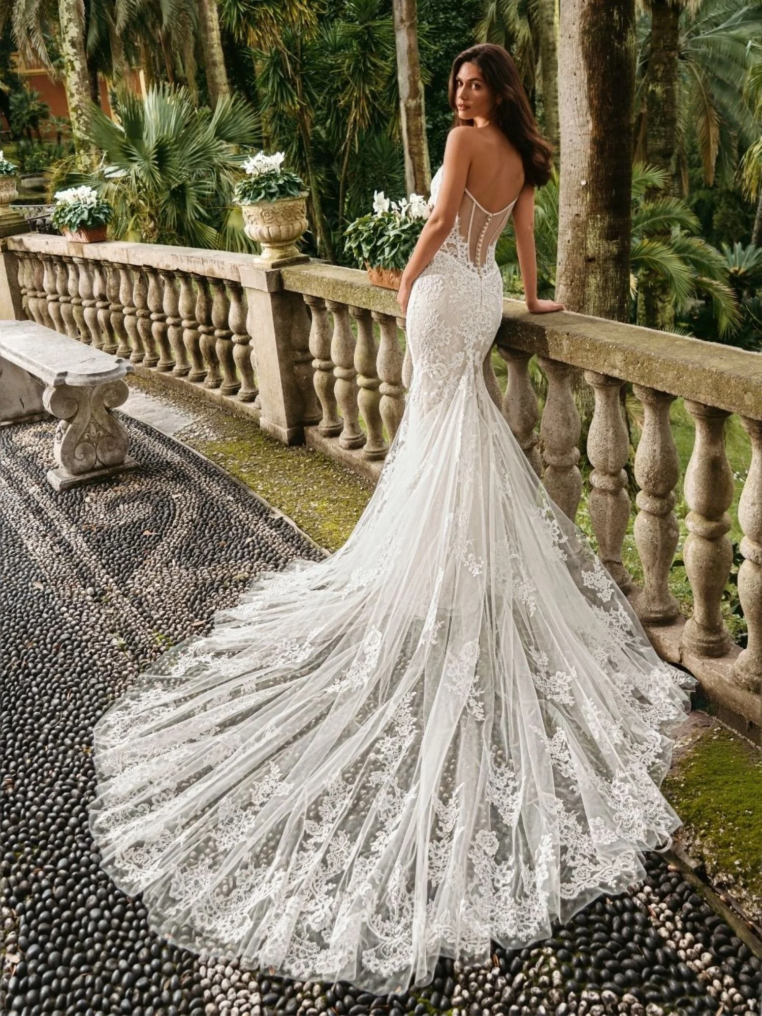 Enzoani_Willow_SophiaGraceCouture1.jpg