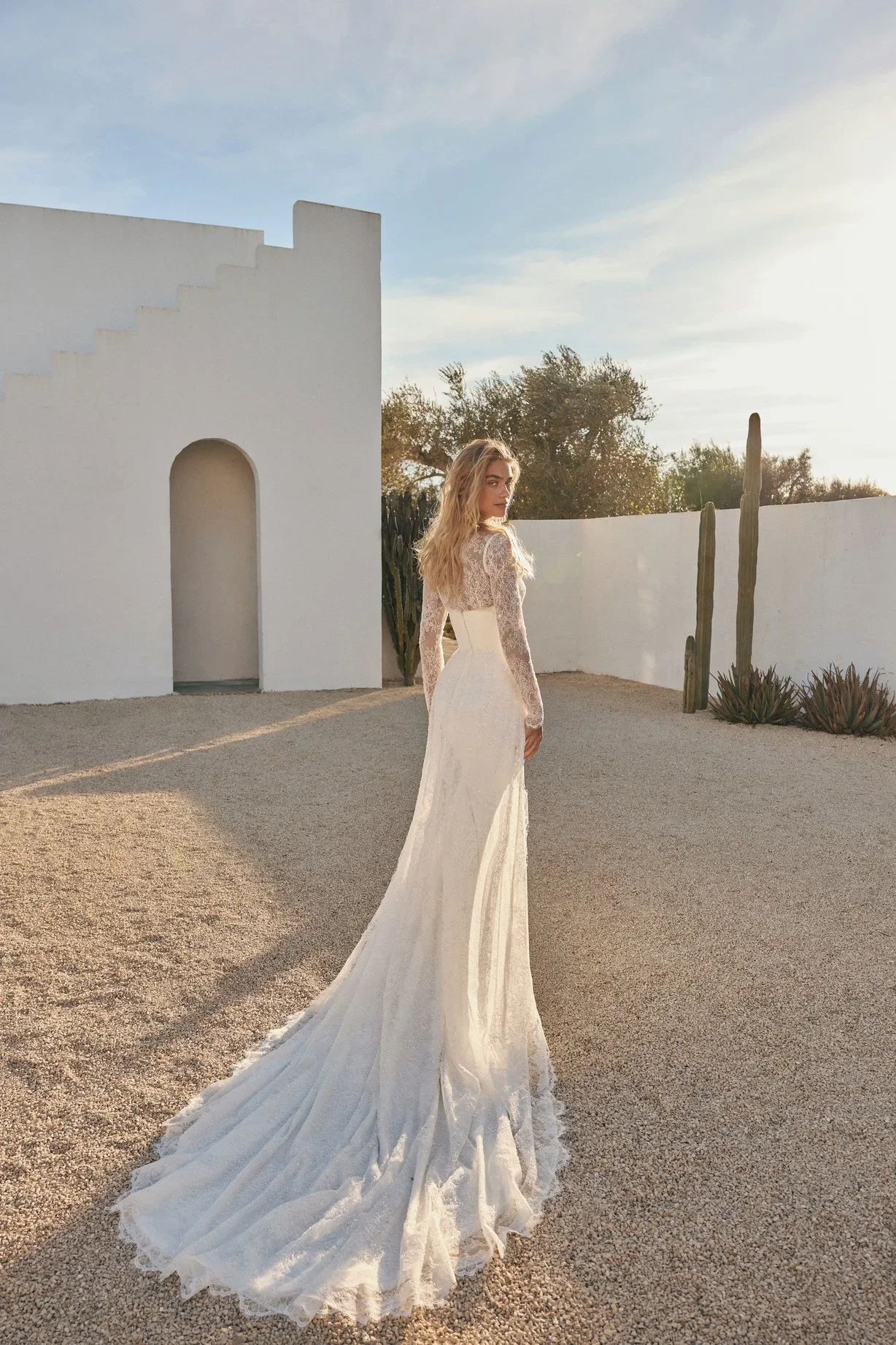 Sophia_Grace_Couture_Eva_Lendel_Helios_Wedding_Dress_3.webp