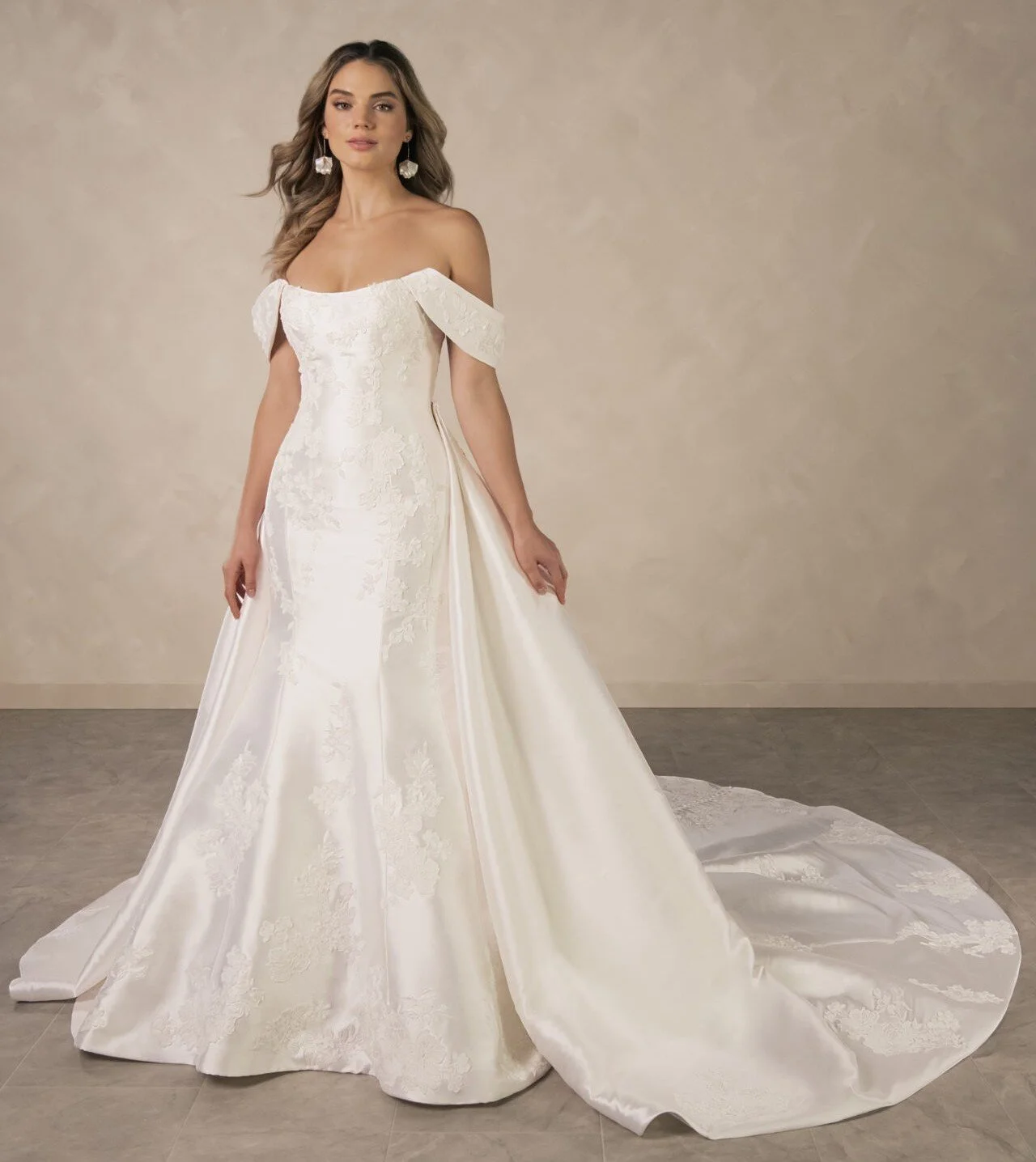 D4493-essense-of-australia-sophia-grace-couture.jpg