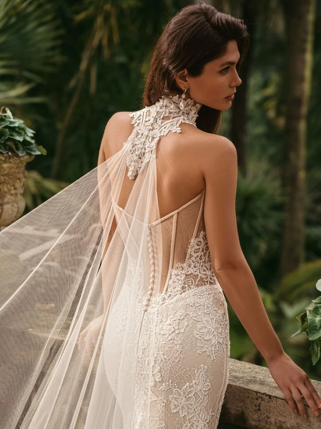 Enzoani_Willow_SophiaGraceCouture3.jpg