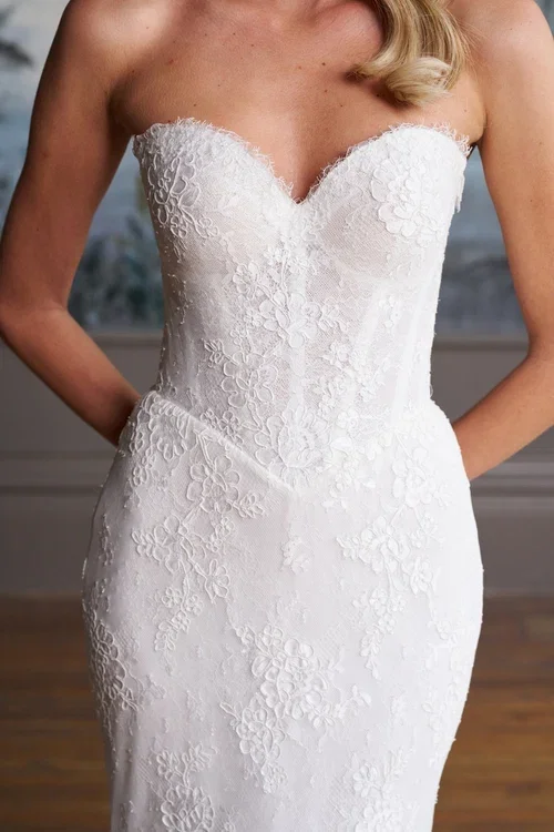 Sophia_Grace_Couture_Caroline_Castigliano_Monroe_Bloom_Wedding_Dress_4.webp