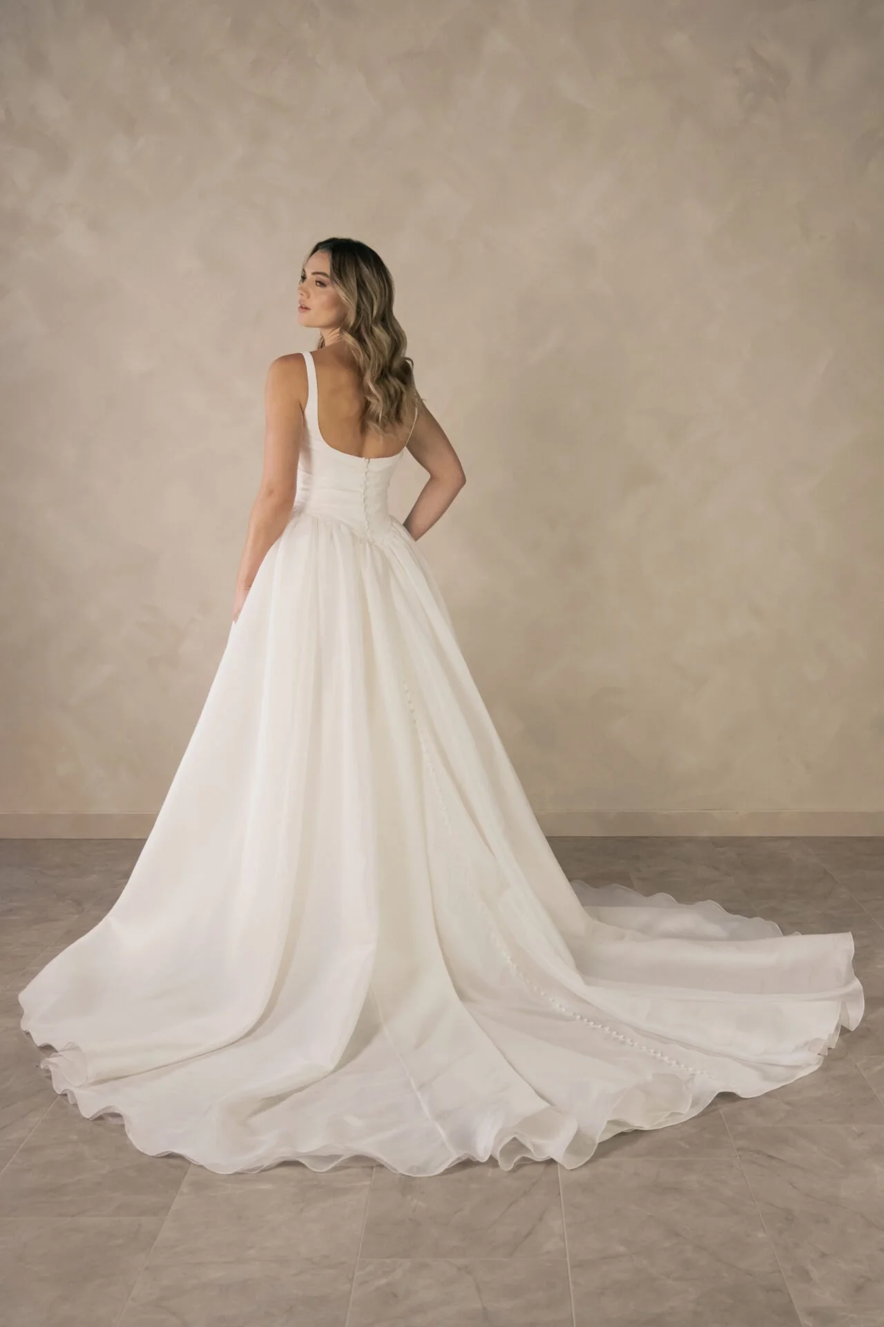 essense-of-australia-D4484-back.jpg