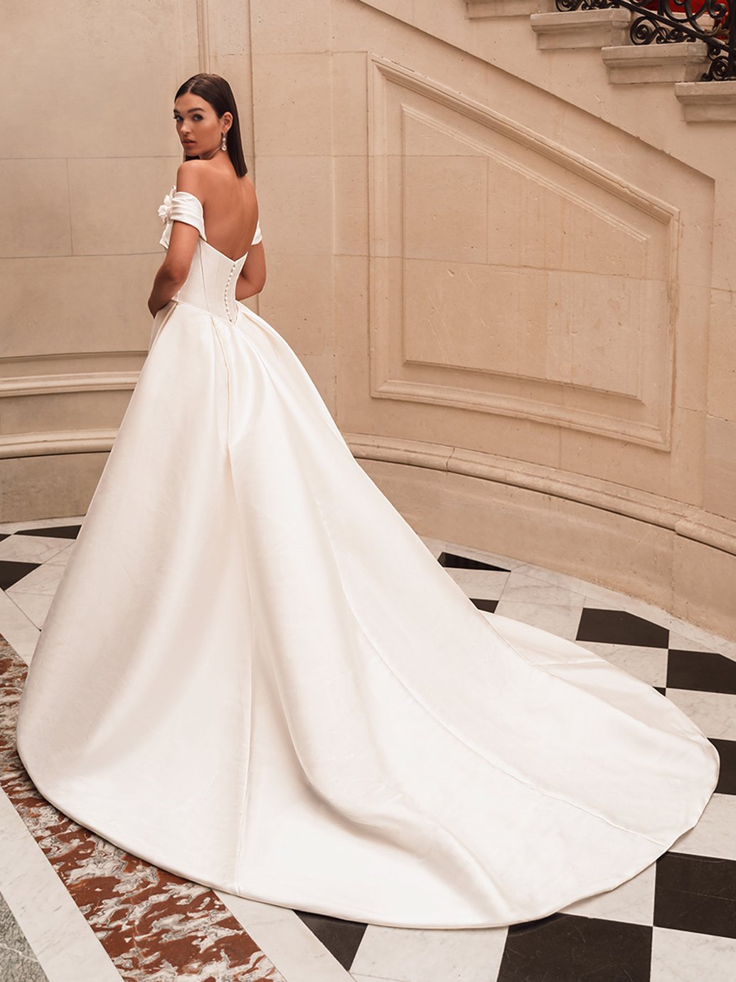 25_Elysee_PRO_FLORENTINA_Sleeves_Bac_Web.jpg