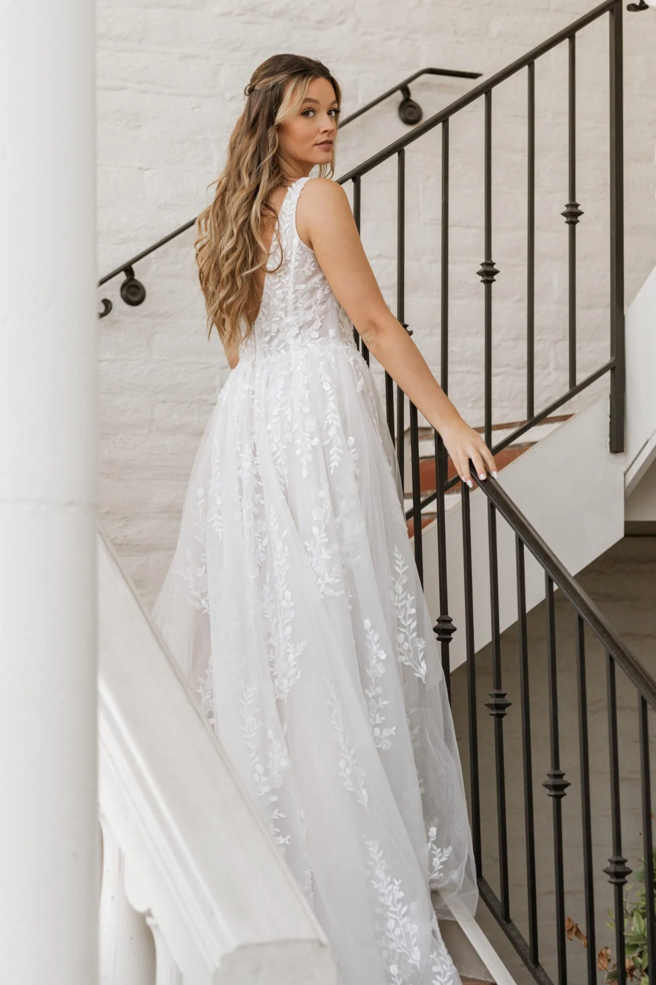 D4007-M24-INF-ESS-6-1280x1920.jpg