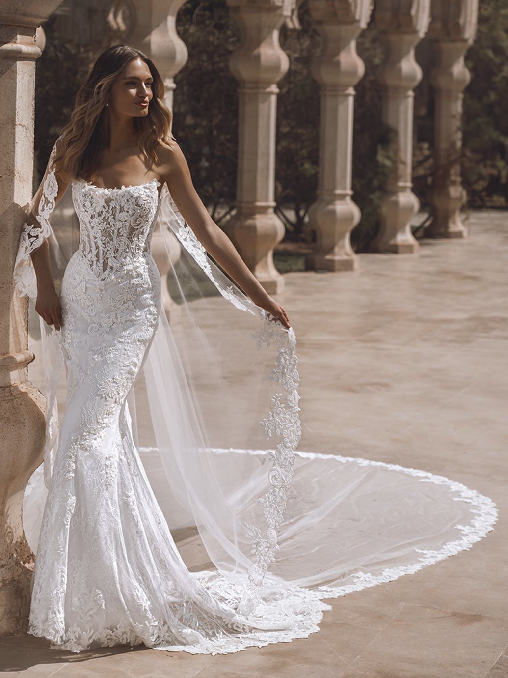 26_Enzoani_PRO_VENICE-V_Fro_Web.jpg