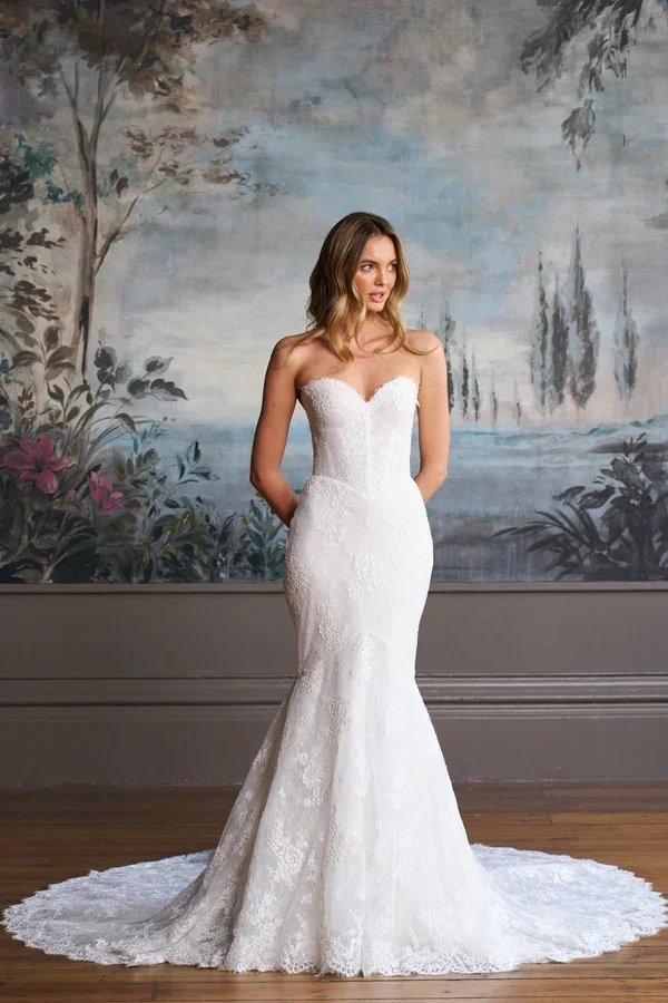 Sophia_Grace_Couture_Caroline_Castigliano_Monroe_Bloom_Wedding_Dress_1.webp