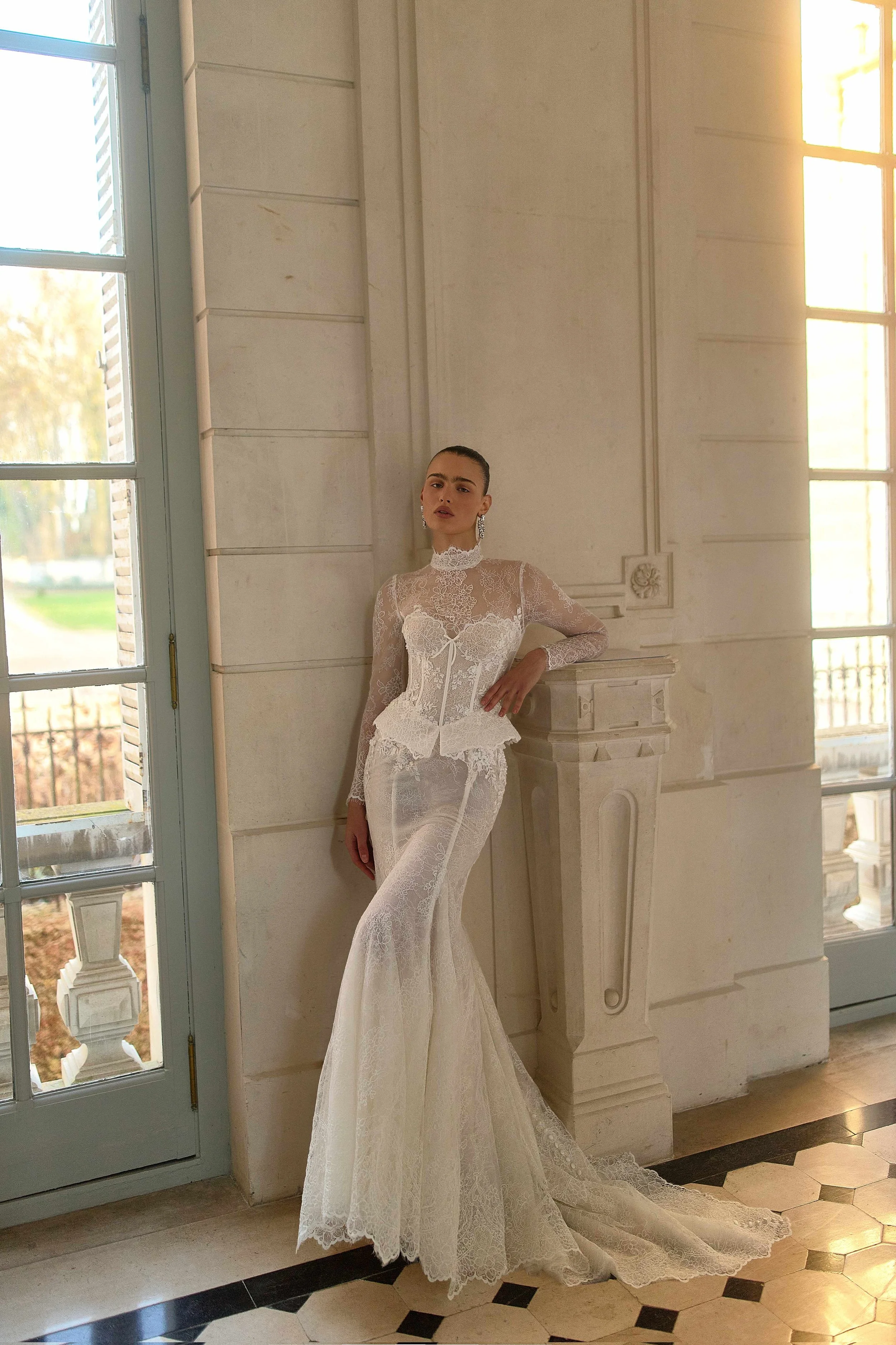 WONÁ Concept Indigo high-neck lace trumpet wedding dress