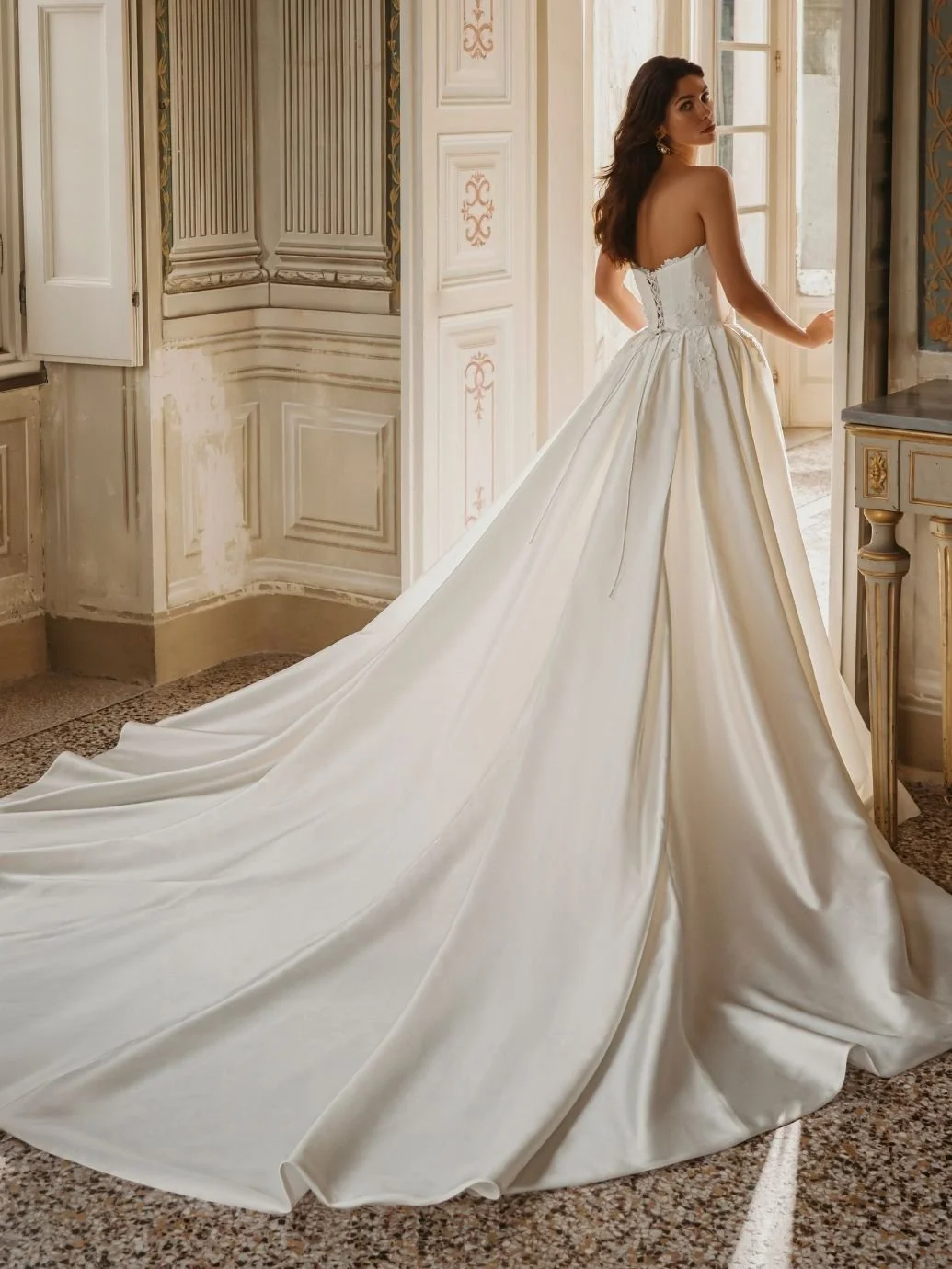 Sophia_Grace_Couture_Enzoani_Wilomina_Wedding_Dress_7.jpg