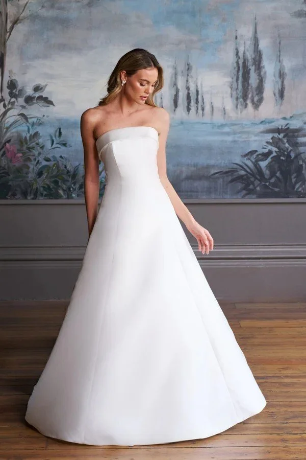 caroline_castigliano_whisper_wedding_dress_sophia_grace_couture.jpg