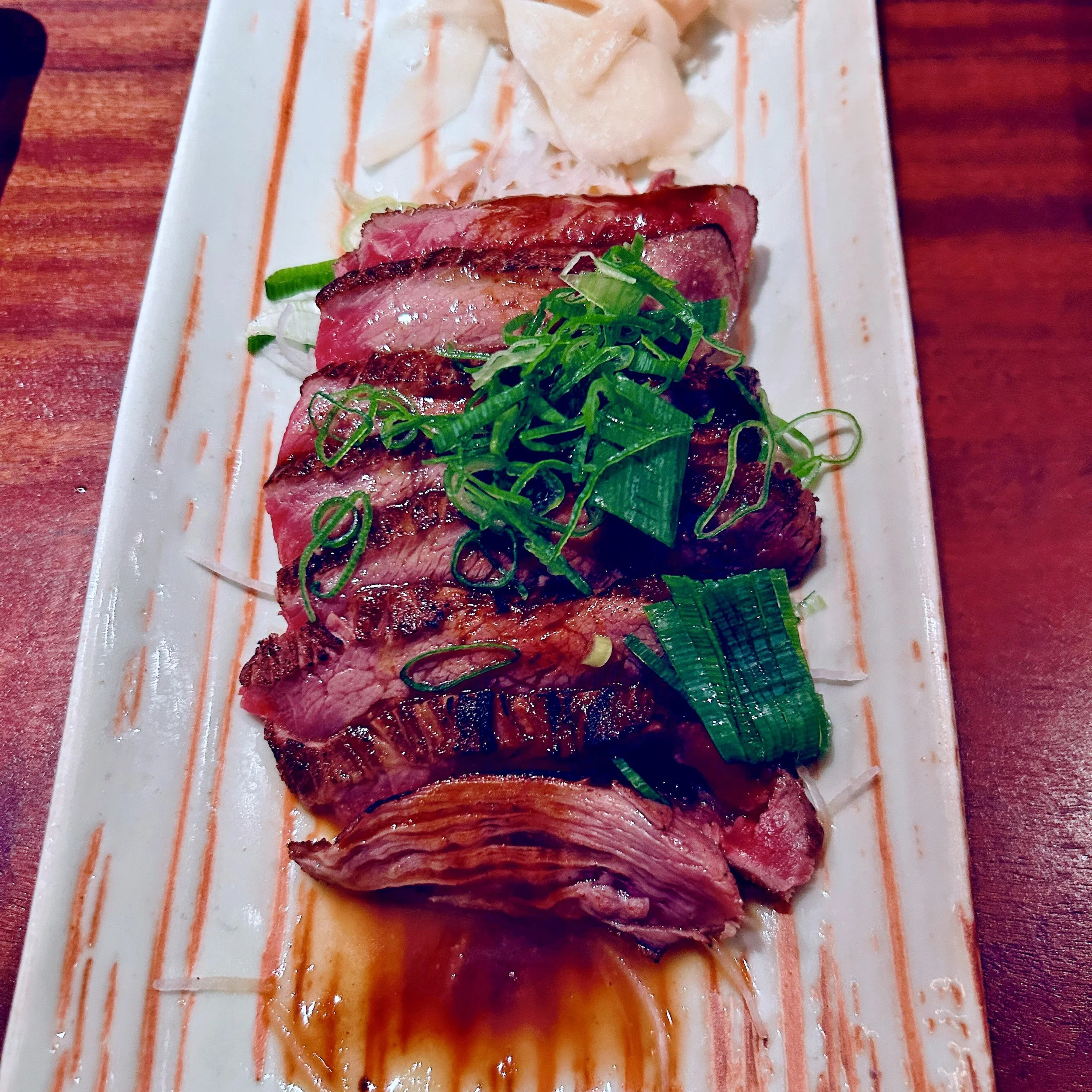 主餐Beef tenderloin tataki.jpg
