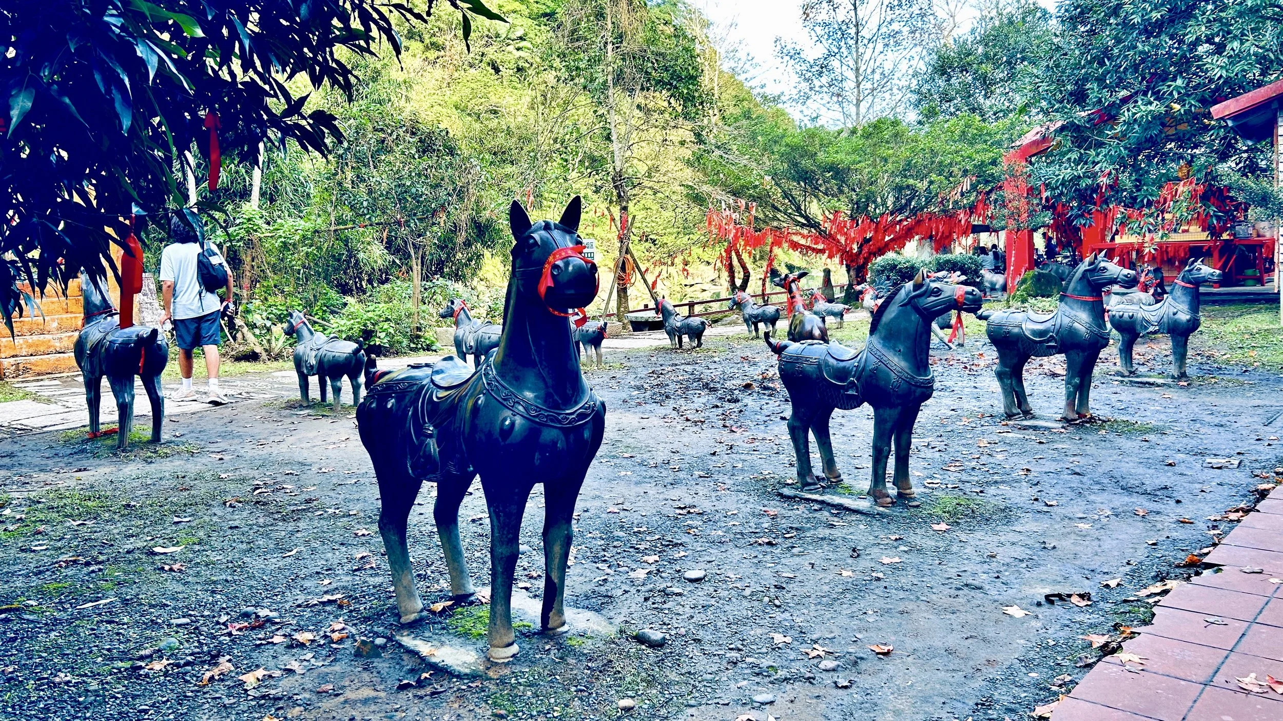 雕塑-马.jpg